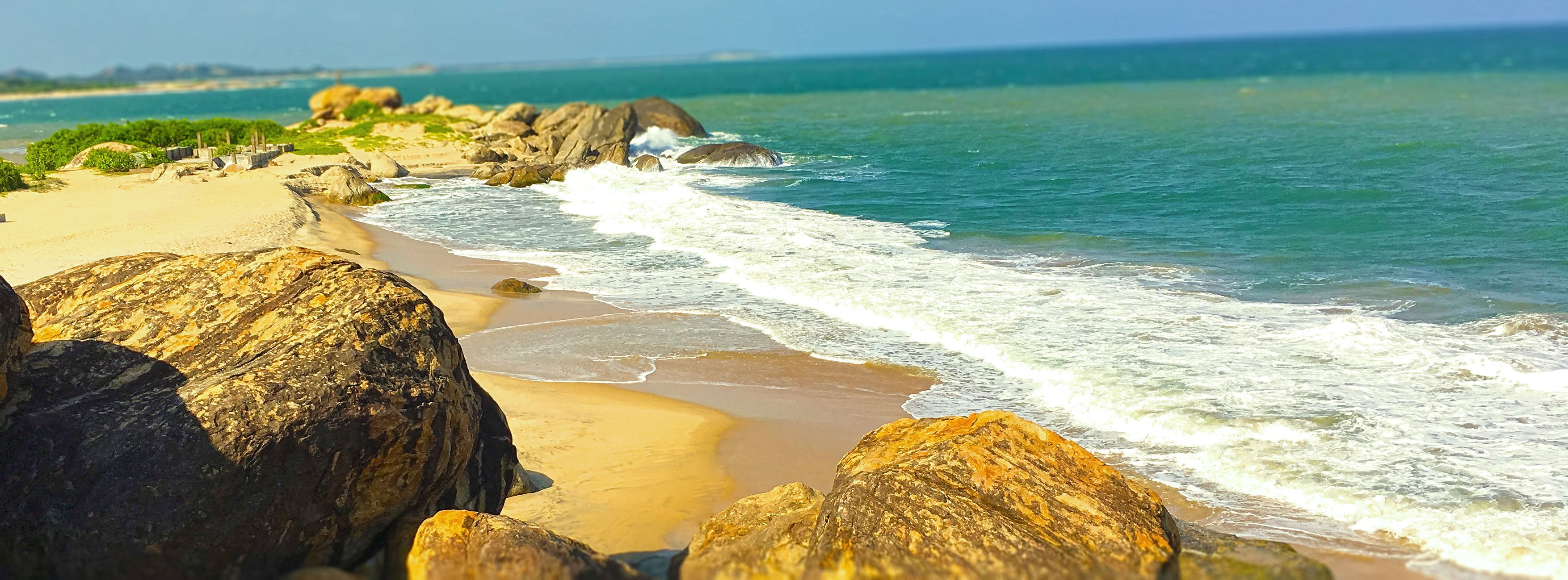 2K, multiple display, sea, nature, Sri Lanka, beach, rock, waves, photography, HD Wallpaper