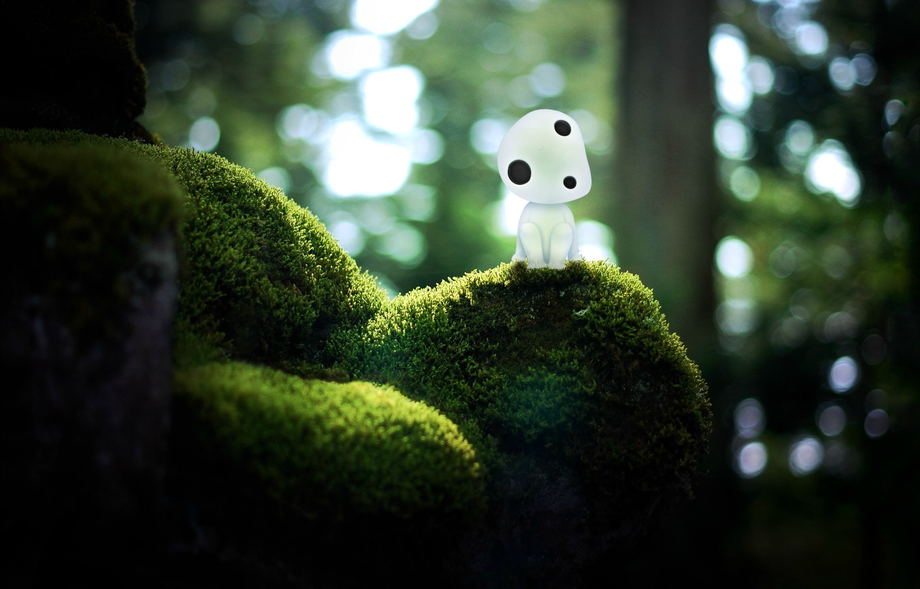 Princess Mononoke, tree, land, art and craft, selective focus, animal representation, moss, day, plant, outdoors, 2K, smiling, green color, forest, close-up, HD Wallpaper