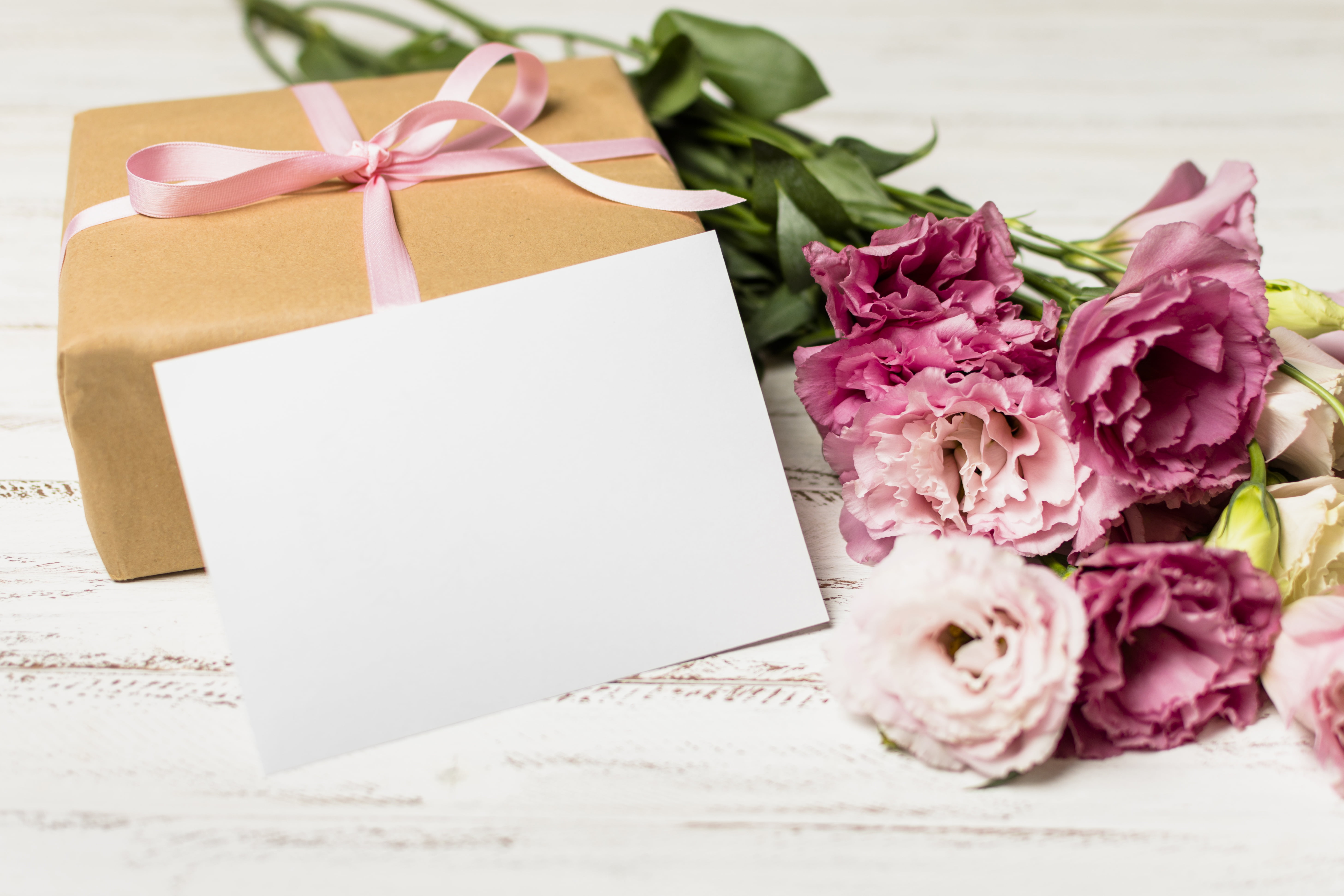wood, eustoma, gift box, gift, 5K, romantic, bouquet, flowers, pink, HD Wallpaper