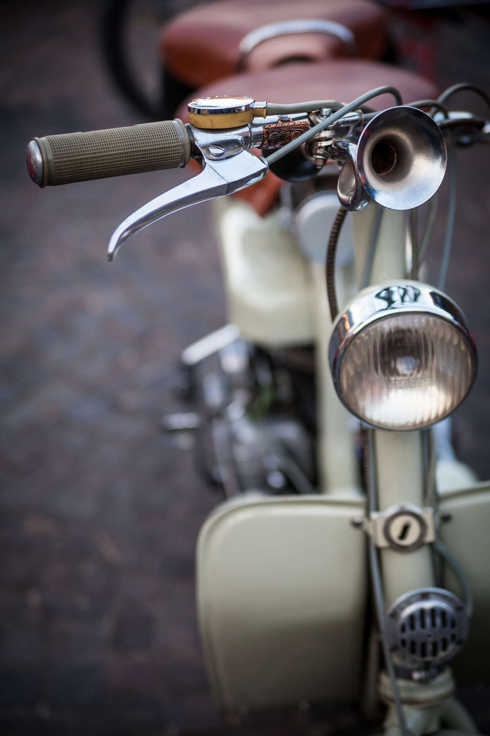 land vehicle, city, retro styled, travel, no people, transportation, street, vintage motorcycles, bell, era, bicycle, wasp, metal, 1080P, headlight, focus on foreground, Phone HD Wallpaper