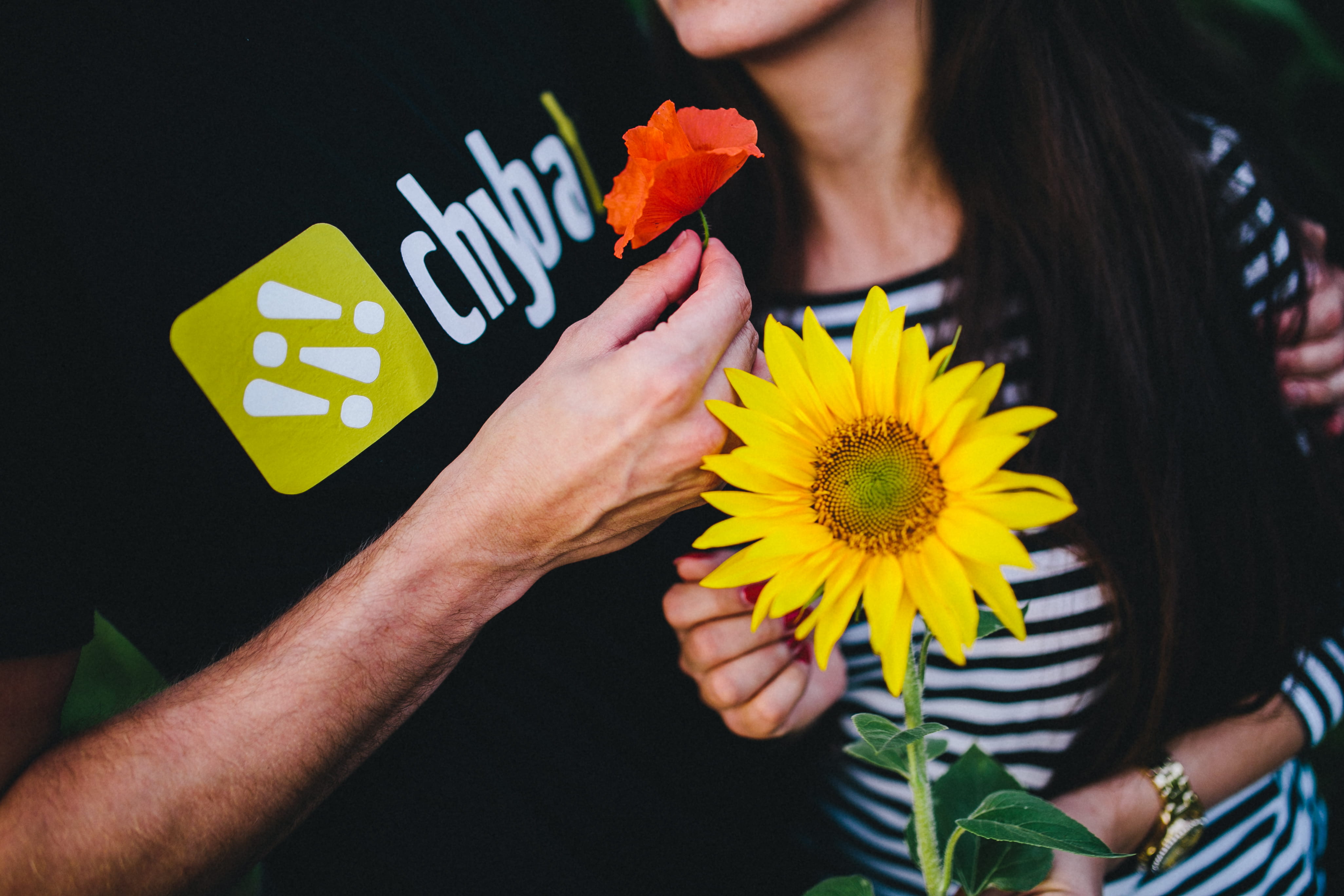love, human body part, hug, romantic, boy, young Adult, people, flowers, adults only, front view, cheerful, human Hand, romance, nature, beauty in nature, HD Wallpaper