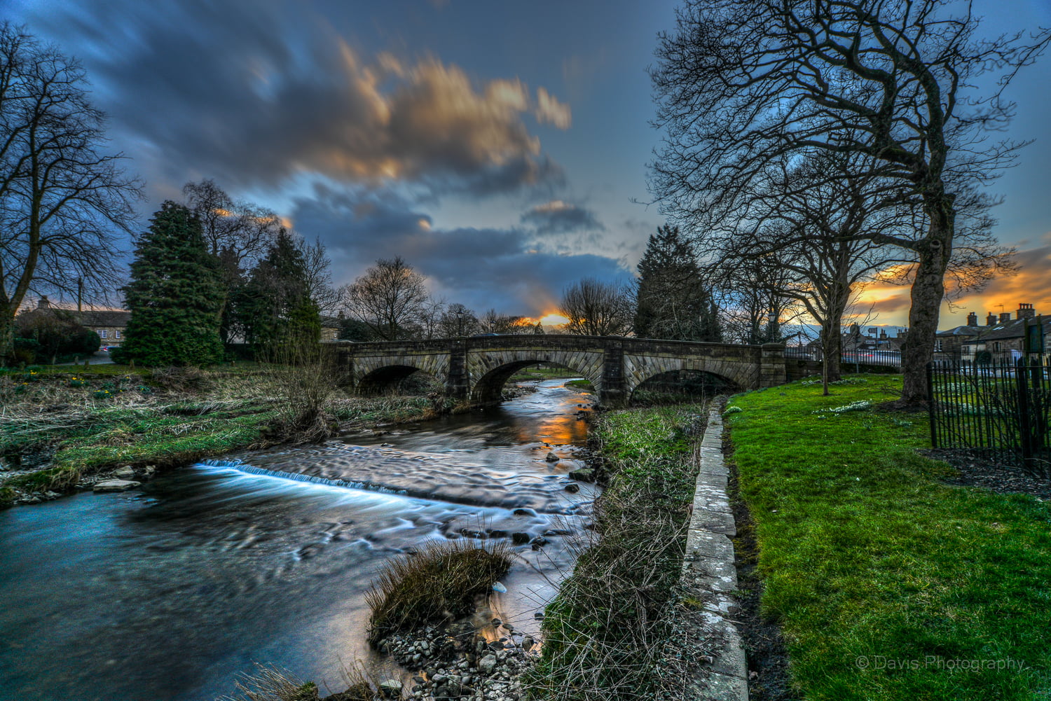 grey, river, Skipton, bridge, 720P, Slow, bridge - Man Made Structure, tree, concrete, North Yorkshire, Spring, Long exposure, River Aire, golden hour, HD Wallpaper