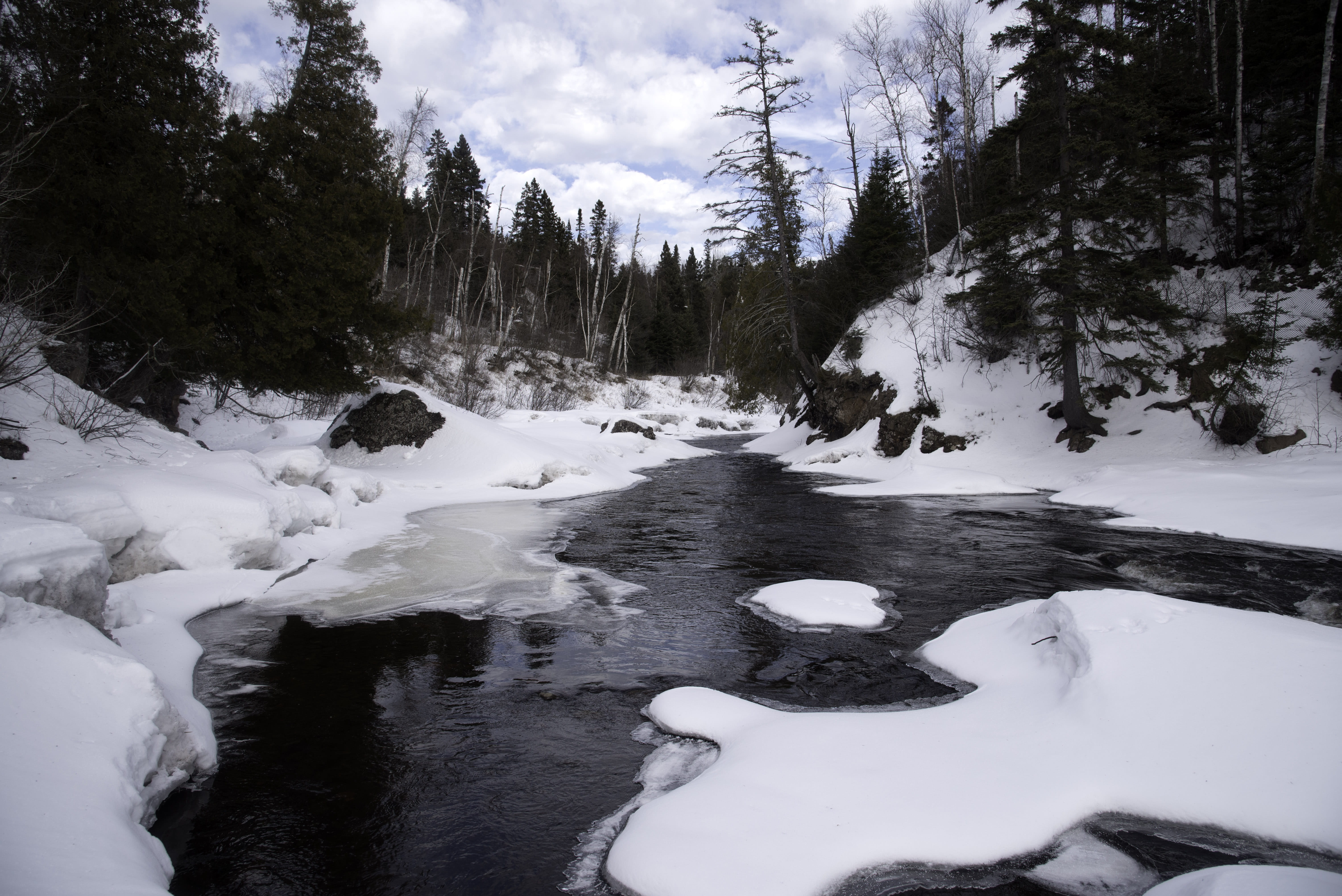 Minnesota, tranquil scene, white color, photos, cold - Temperature, park, scenics, day, non-urban scene, frozen, temperance, ice, tranquility, river, tree, HD Wallpaper