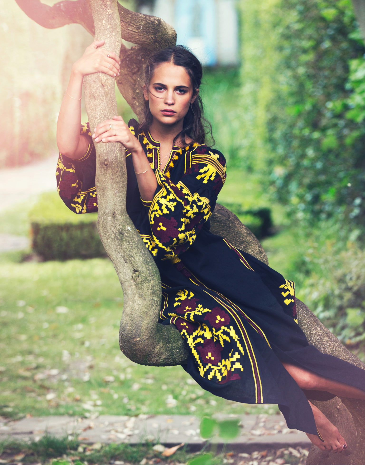 barefoot, Alicia Vikander, actress, women, 1080P, Phone HD Wallpaper