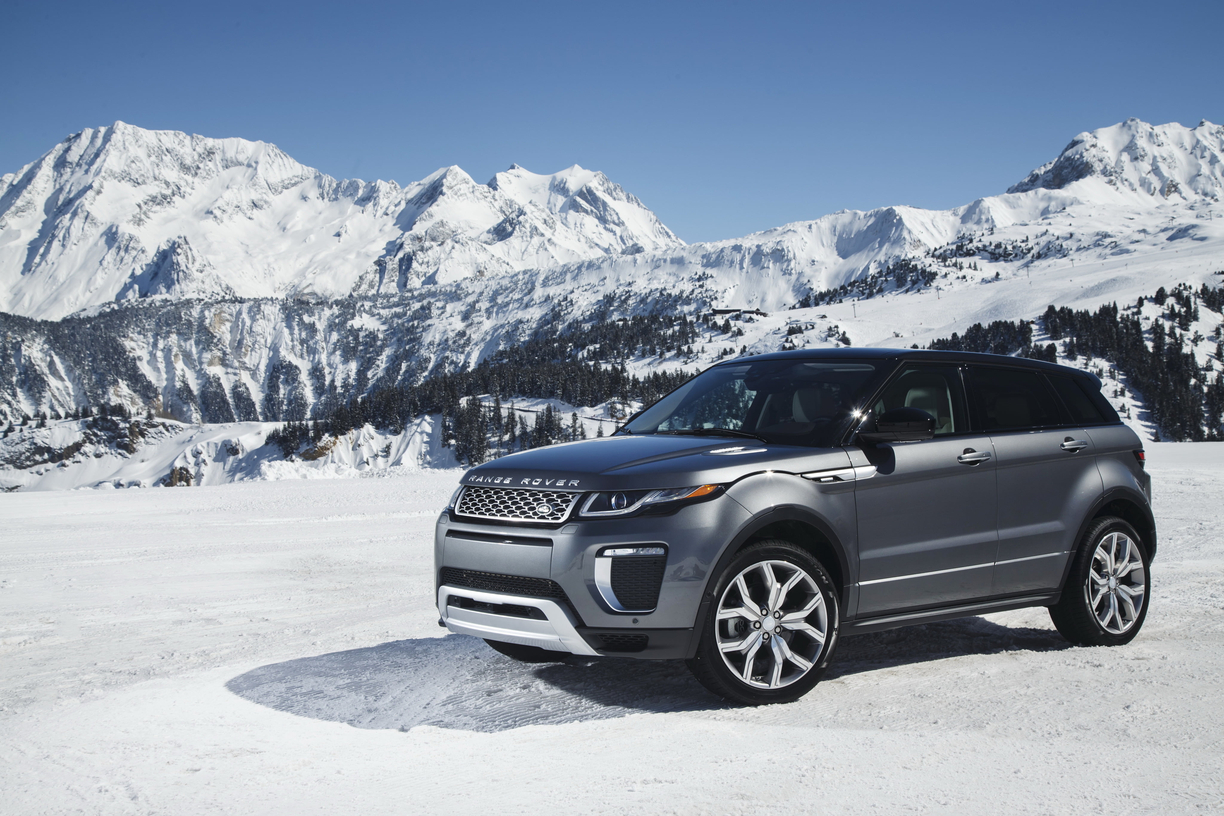 engine, snow, sports Utility Vehicle, 4wd, scenics, cold temperature, sunlight, scenics - nature, land Vehicle, motor Vehicle, sky, extreme Terrain, day, HD Wallpaper