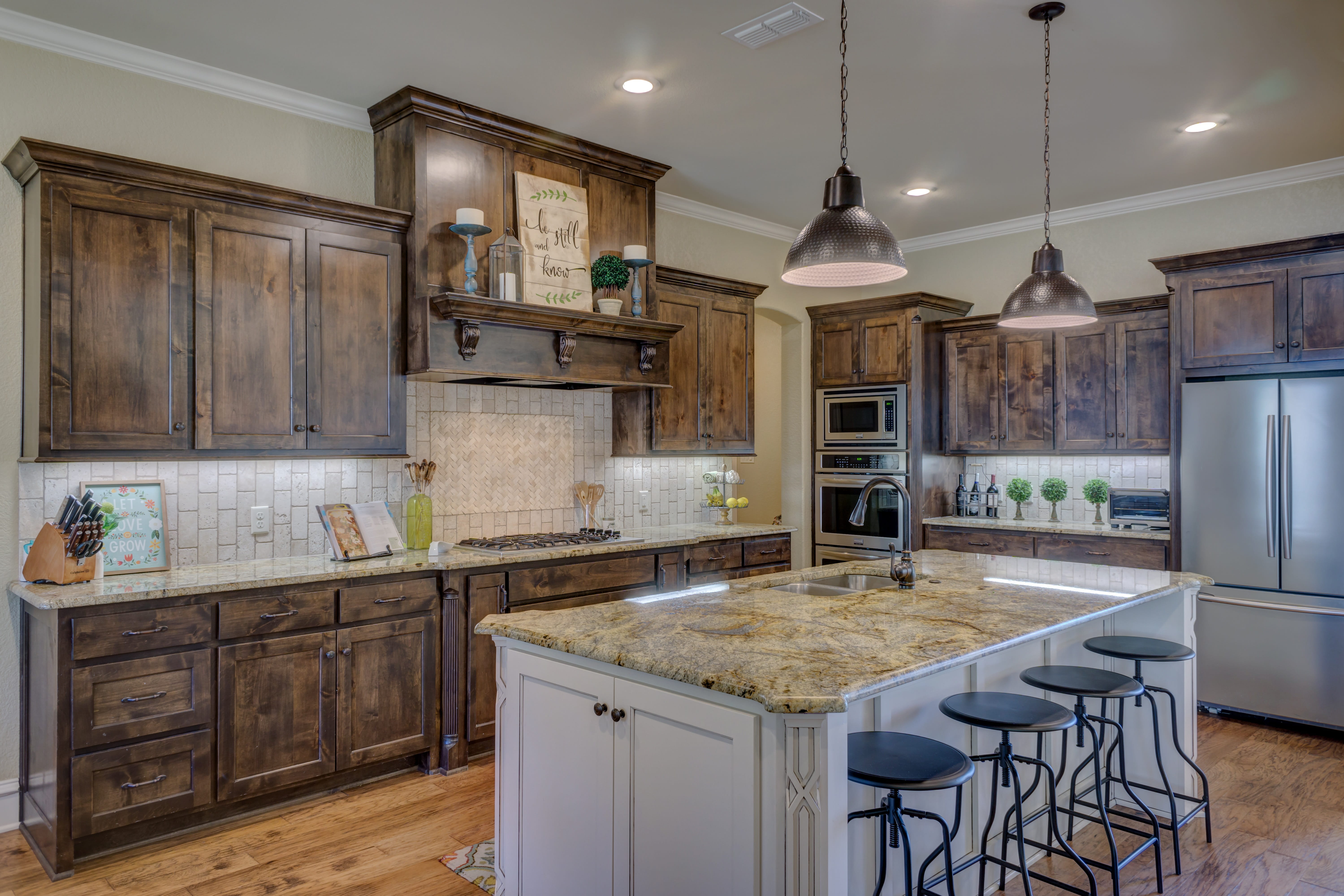 cooking, kitchen, wooden, luxury, top, electric lamp, domestic room, kitchen counter, sink, home, cook, white, base, architecture, wood - material, modern kitchen, HD Wallpaper