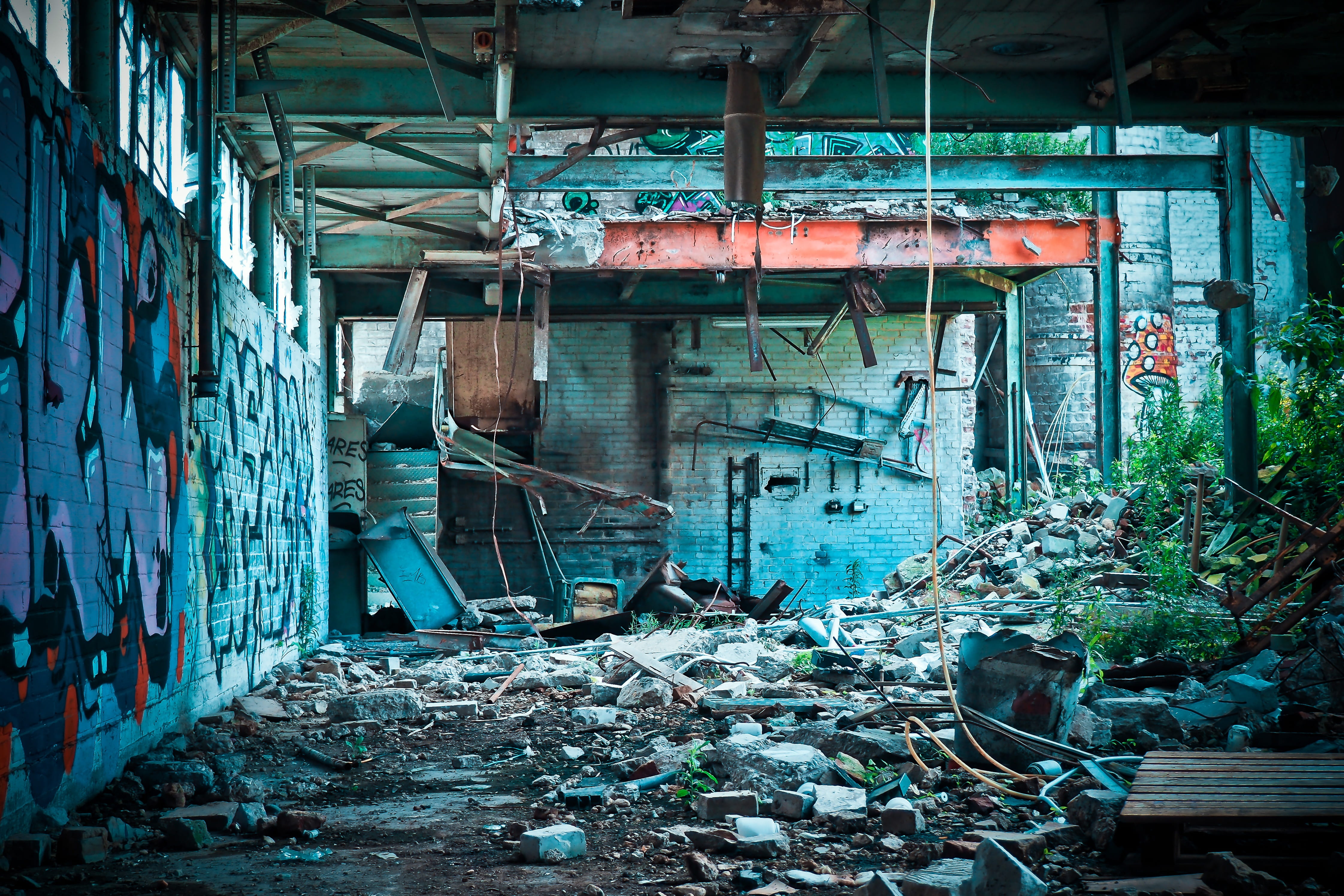 messy, mood, abandoned, building, graffiti, bad condition, near, ruin, forget, metal, wall, 4K, old, industrial plant, factory building, run down, factory, HD Wallpaper