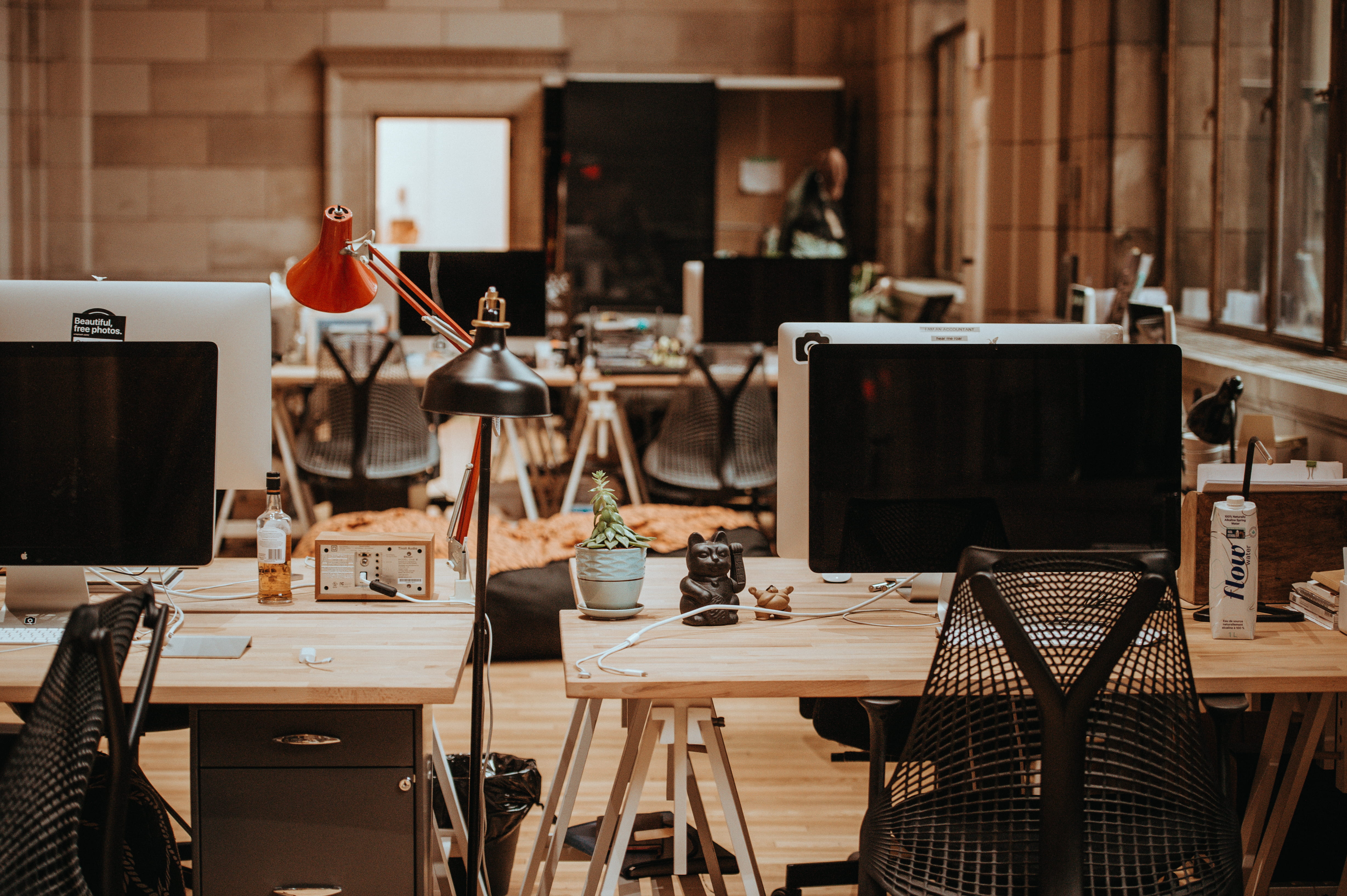music, flat, musical equipment, wood - material, computer, screen, monitors, focus on foreground, top, day, no people, business, furniture, turned, workshop, HD Wallpaper