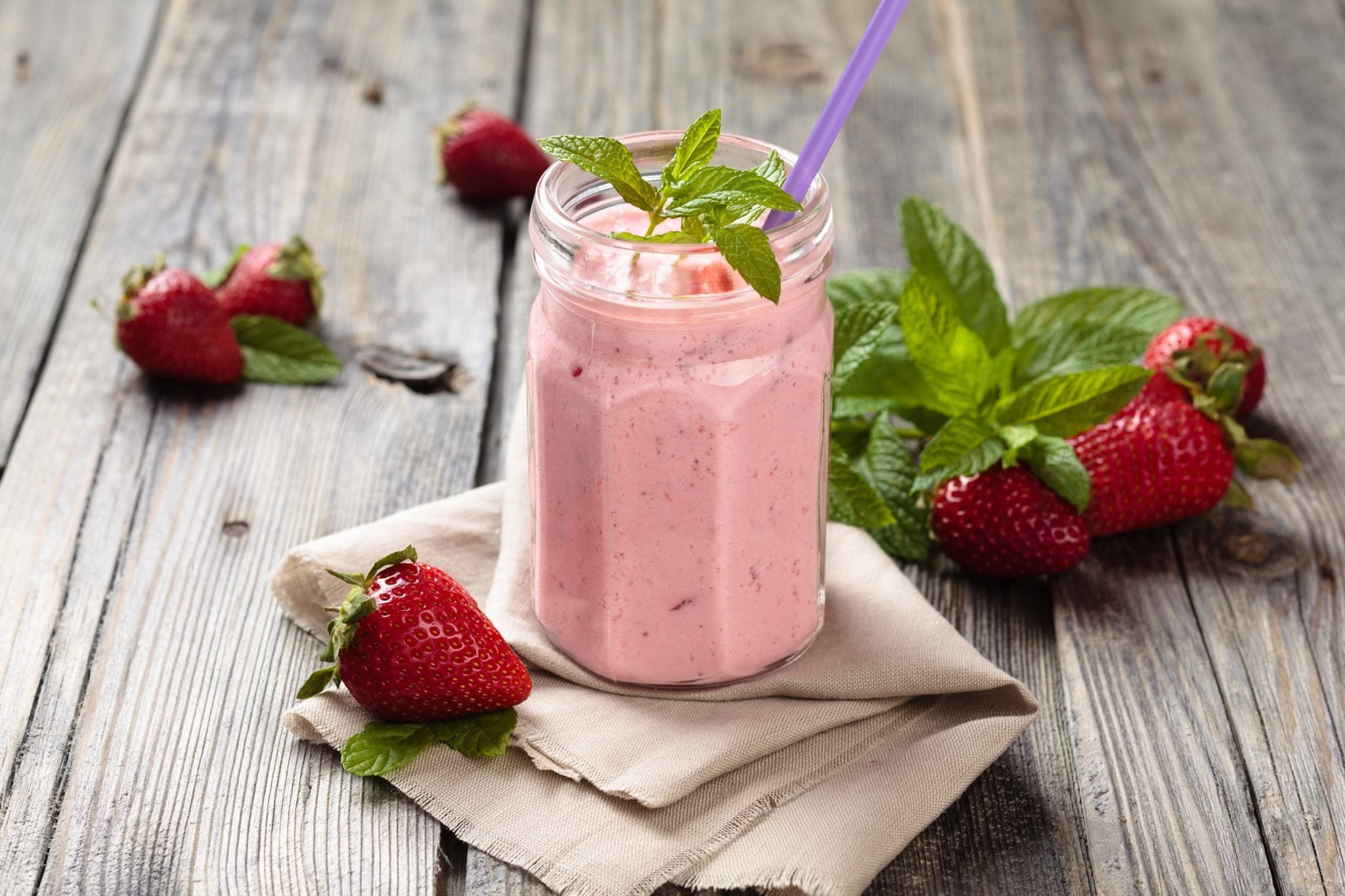 wellbeing, garnish, fruit, household equipment, Food, mash - food state, herb, crockery, smoothie, healthy eating, drinking straw, strawberry milkshake, HD Wallpaper