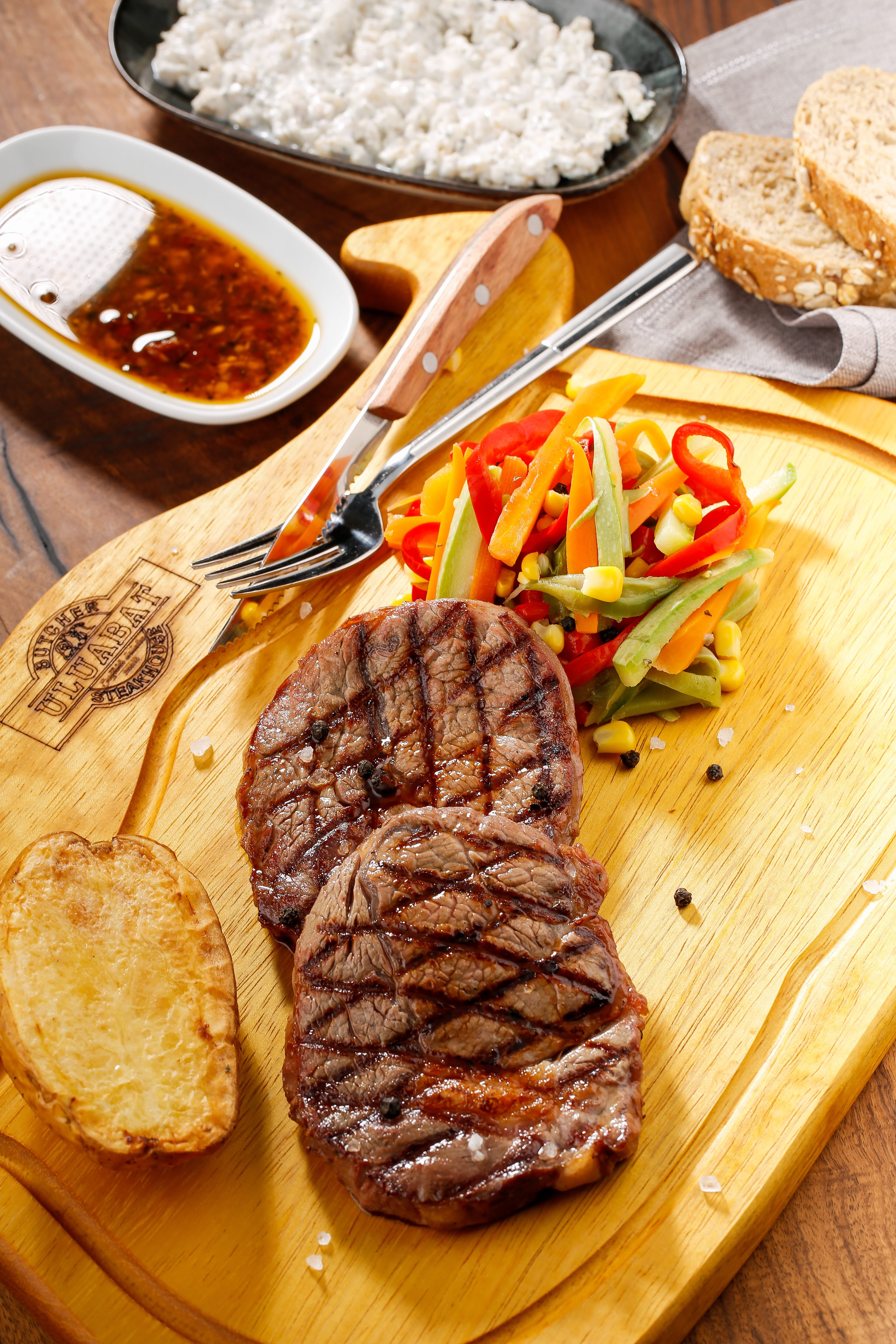 good, healthy eating, steak, cutting board, red, close-up, kuzu, turkish, beef, eating utensil, groceries, wood - material, no people, bbq, eat, ready-to-eat, Phone HD Wallpaper