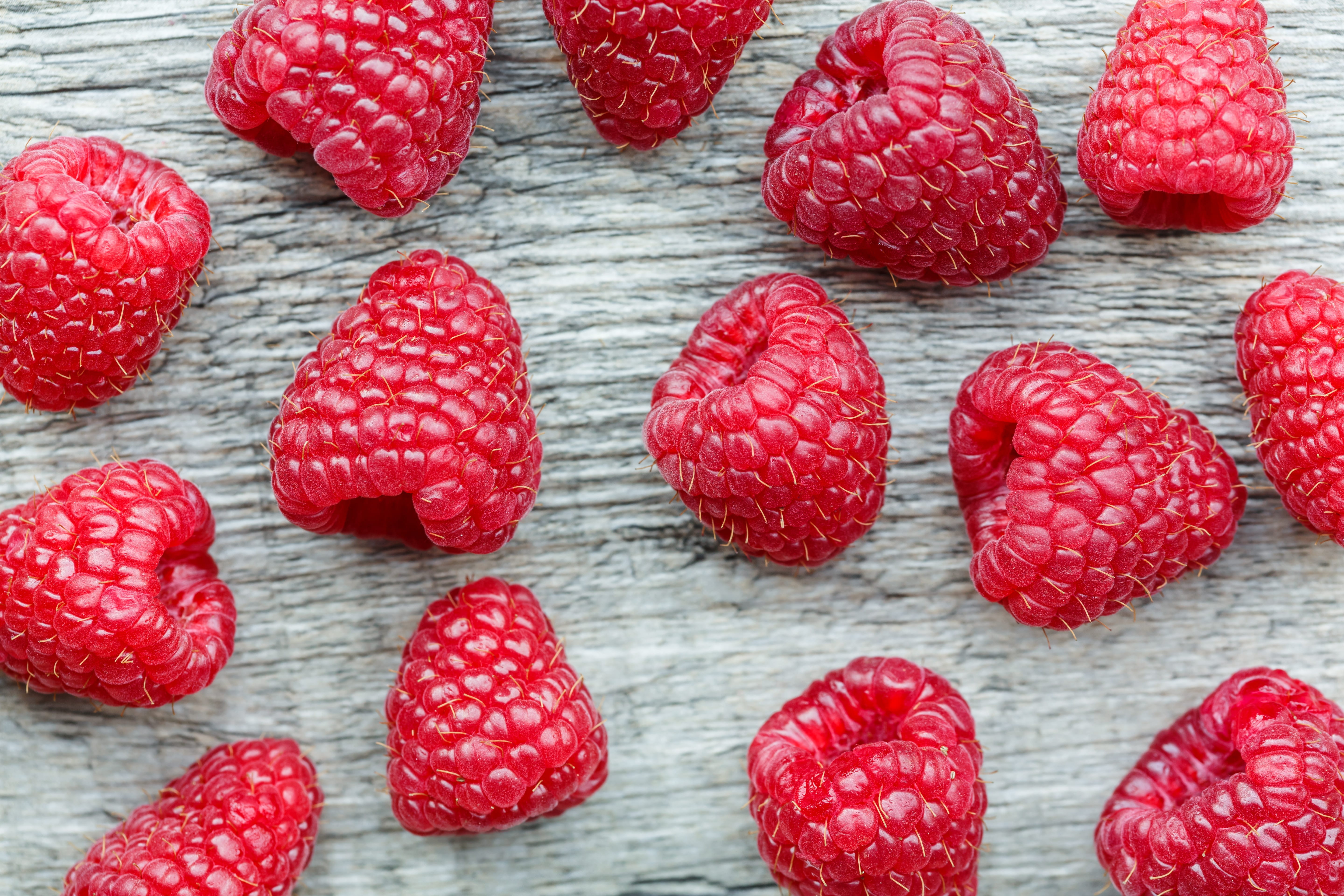 close-up, full frame, delicious, rustic, strawberry, healthy, fresh, Food, temptation, snack, View, bunch, Top, gray, 5K, dessert, gourmet, indoors, surface, HD Wallpaper