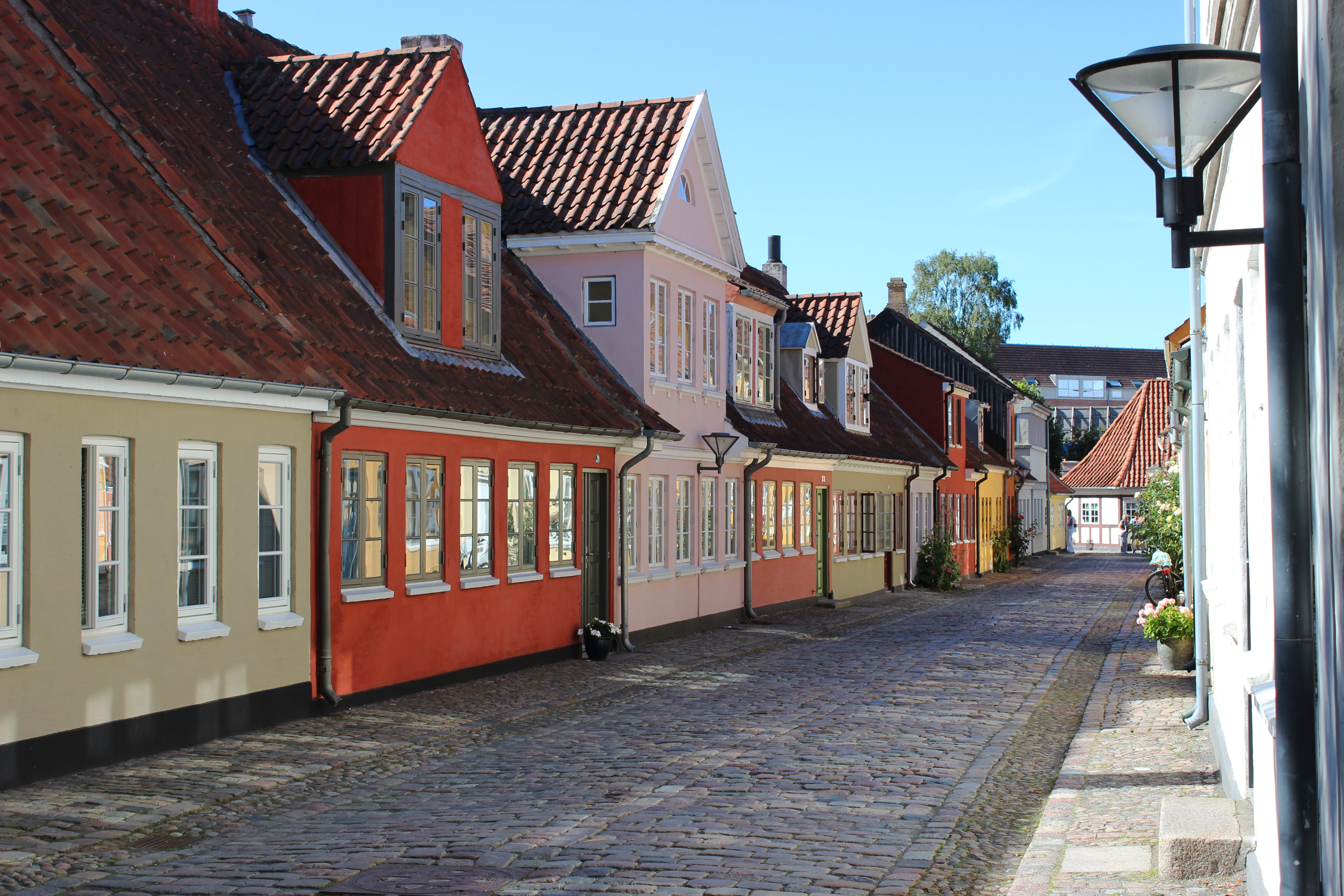 denmark, building exterior, nature, building, road, day, clear sky, architecture, no people, outdoors, boder, town, city, direction, 5K, street, bangs, HD Wallpaper