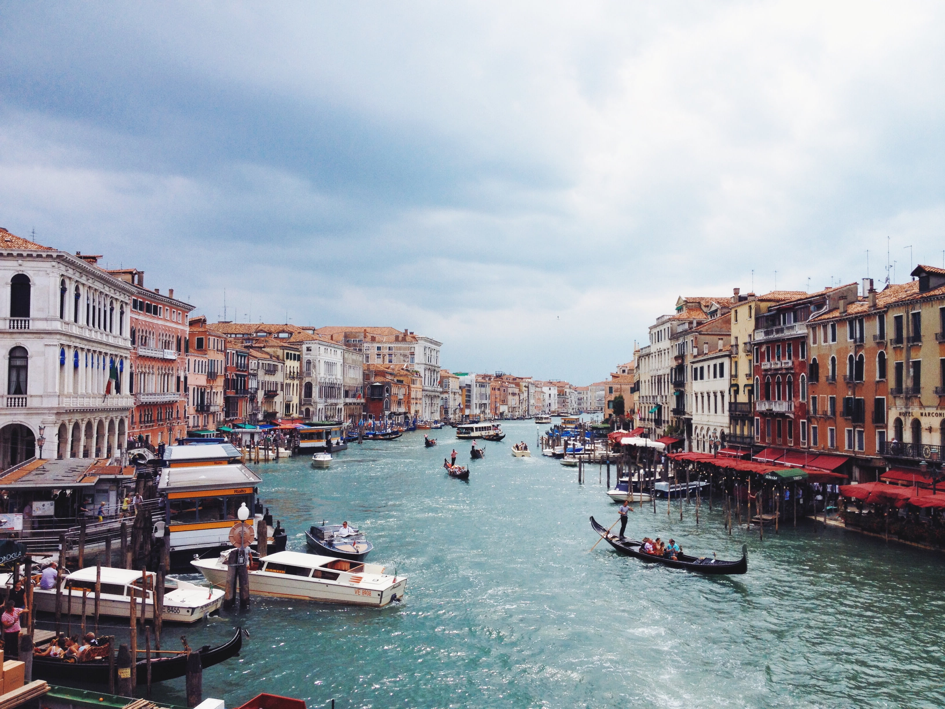 river, summer, tourist, group of people, building, sea, sky, street, transportation, passenger craft, grand, gondola - traditional boat, body, near, tourism, HD Wallpaper