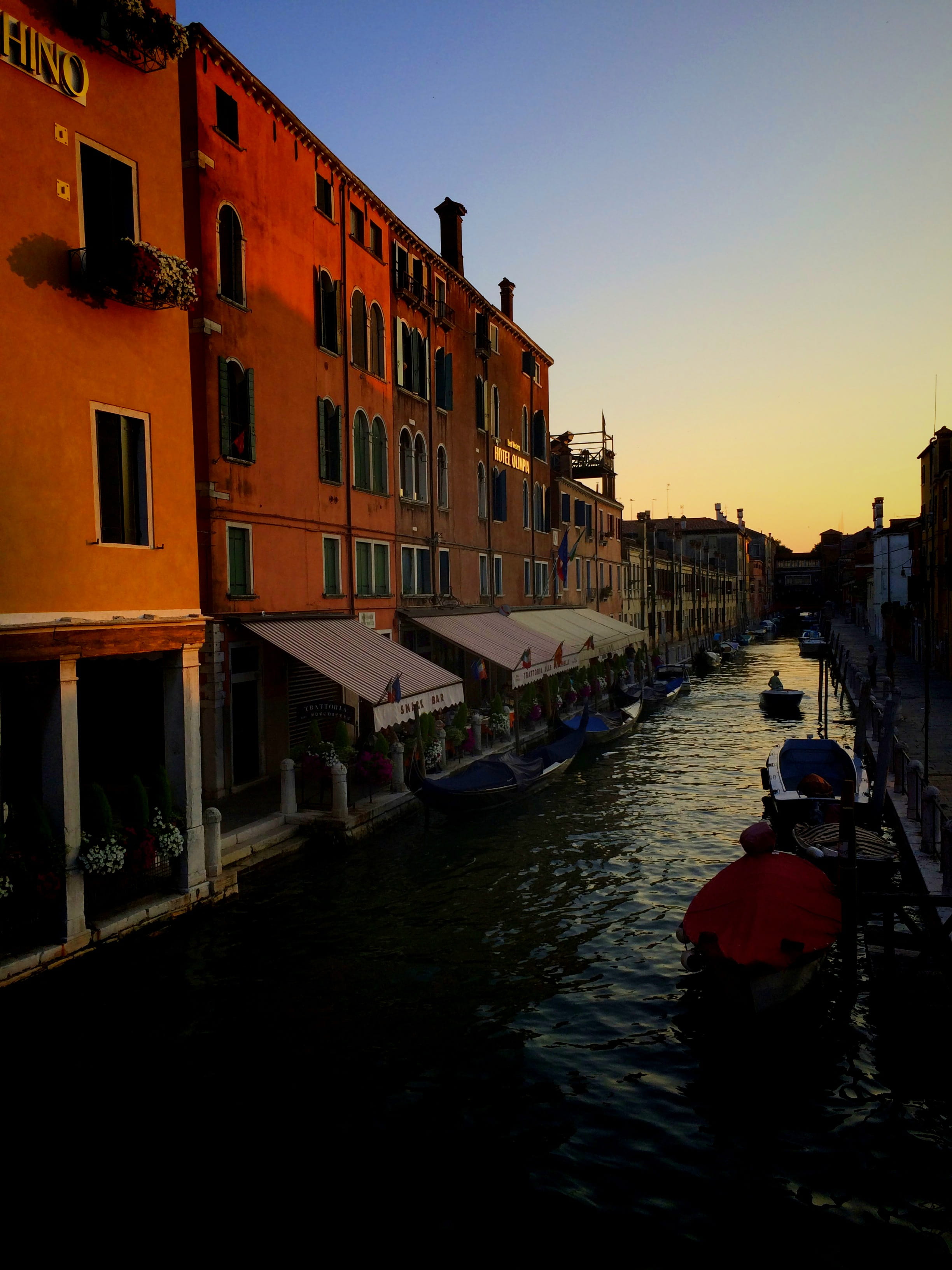 travel, grand Canal - Venice, canal, body of water, waterfront, photo, gondola - traditional boat, gondolier, mode of transportation, water, nature, cultures, Phone HD Wallpaper