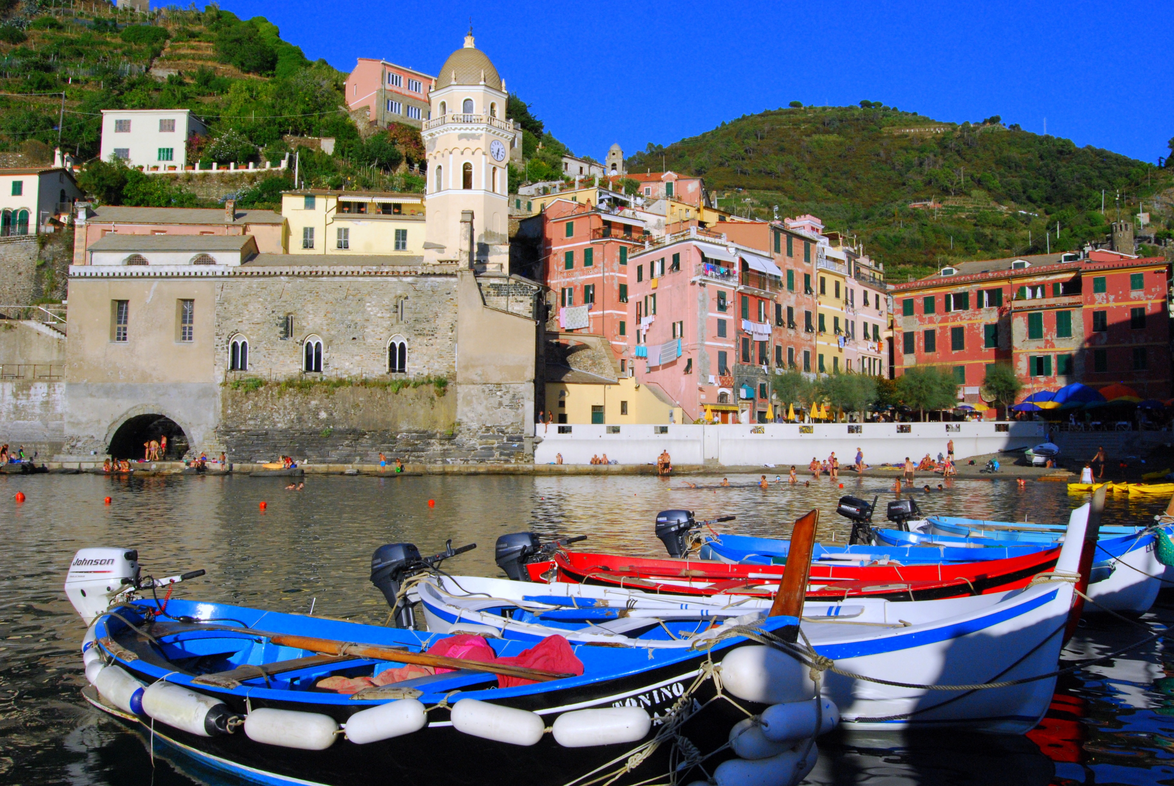 porto, day, canal, colors, city, boats, sea, sky, cinque terre, nautical vessel, outdoors, incidental people, boat, vernazza, 4K, gondola - traditional boat, HD Wallpaper