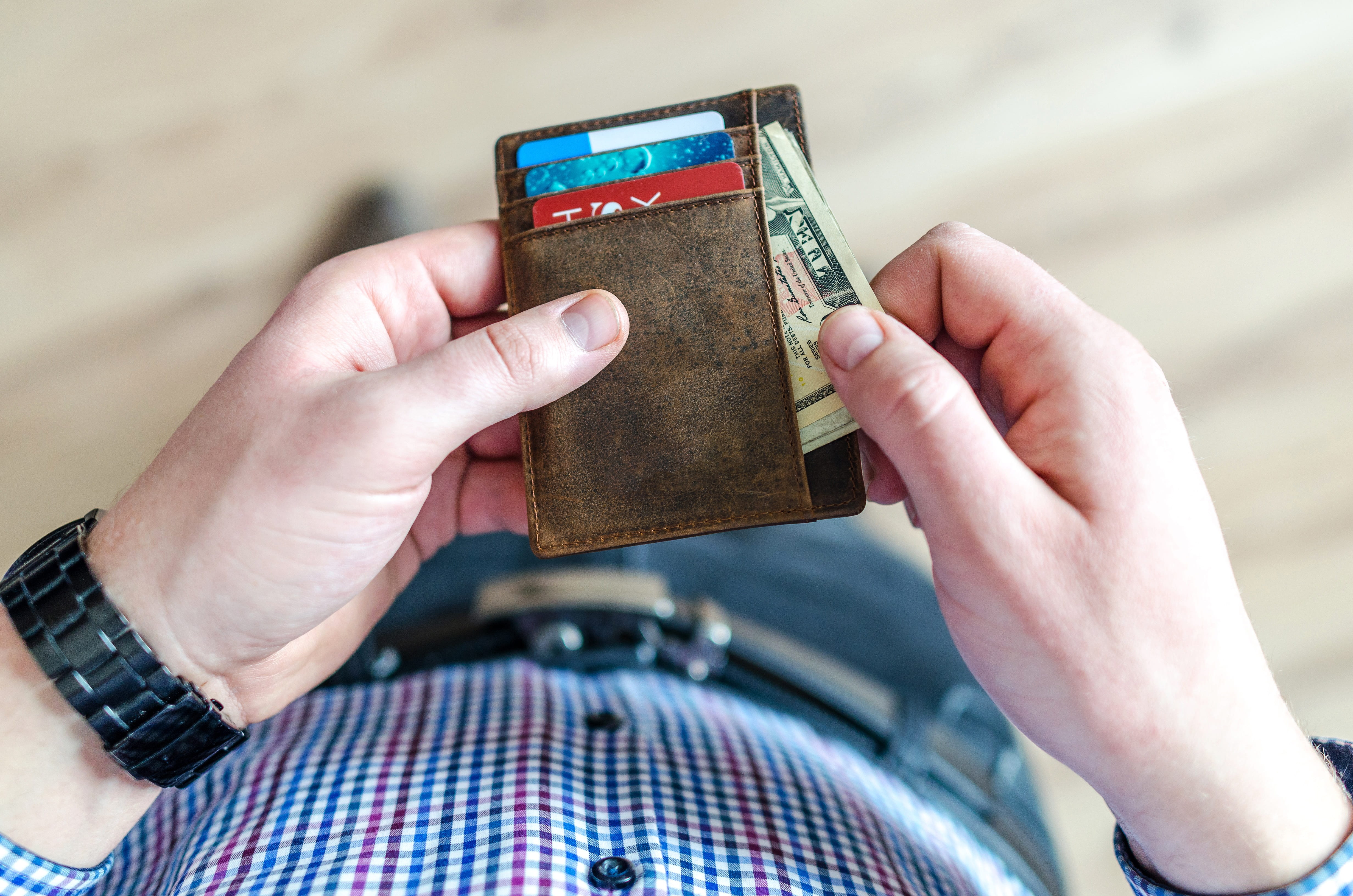 purse, white, retail, one person, hand, banknote, finger, buy, earning, businessman, closeup, man, people, dollar, human hand, close-up, finance, commercial, HD Wallpaper