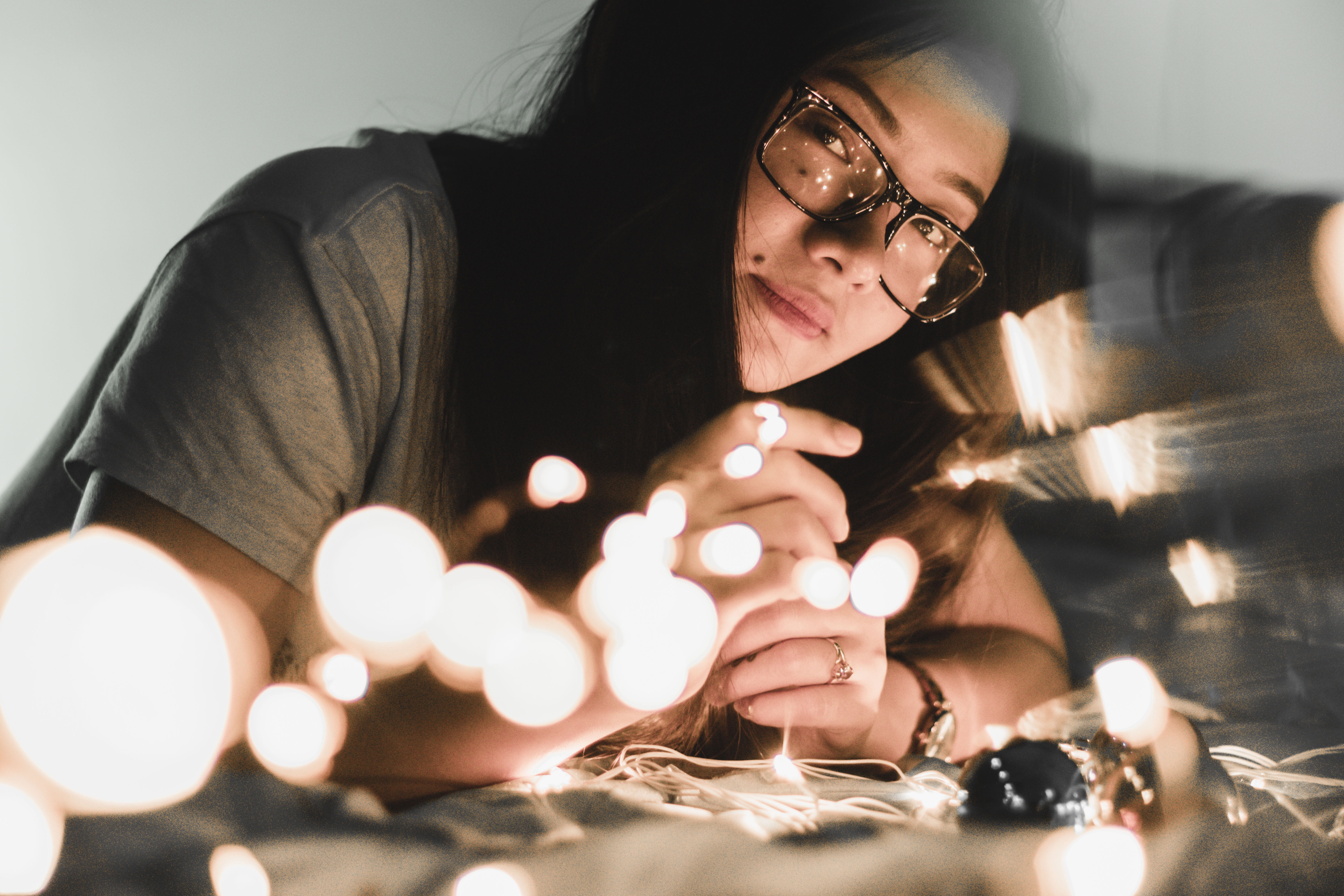 5K, dark, women, accessories, adult, real people, lighting equipment, hairstyle, vigil, leisure activity, lights, indoors, indoor, woman, guwahti, leaning, HD Wallpaper
