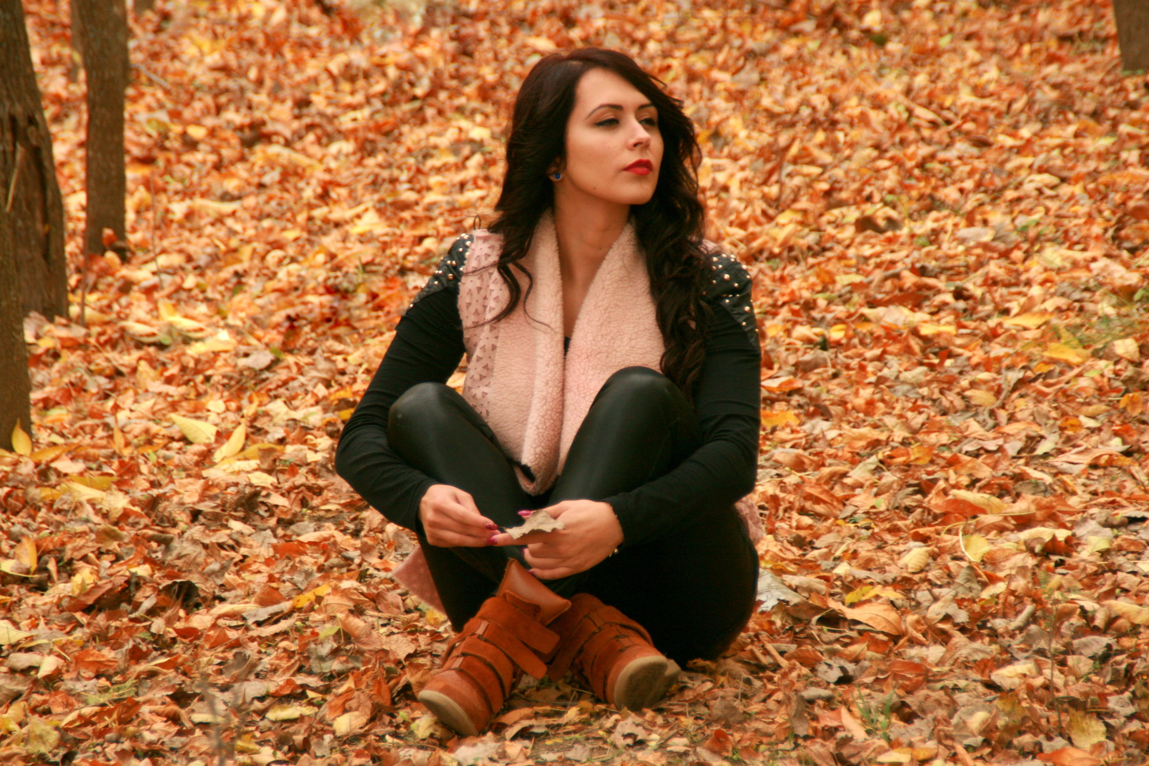 leaves, one woman only, women, clothing, daytime, adult, yellow, 4K, pants, young women, warm clothing, land, sleeve, day, outdoors, one person, leisure activity, HD Wallpaper