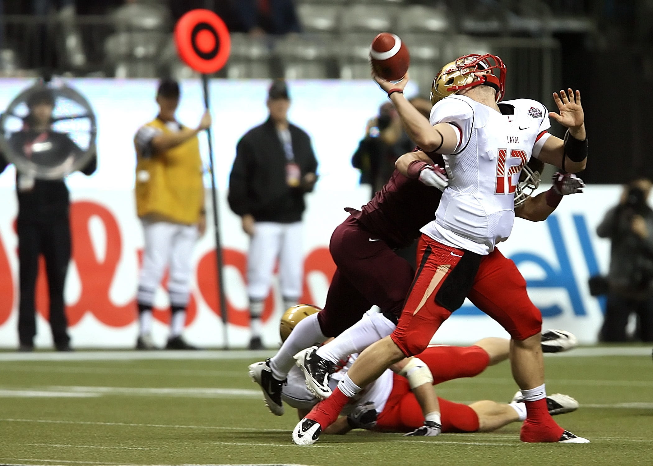 american football - sport, helmet, action, ball, group of people, college, sports uniform, american football field, hit, headwear, quarterback, canadian university, HD Wallpaper