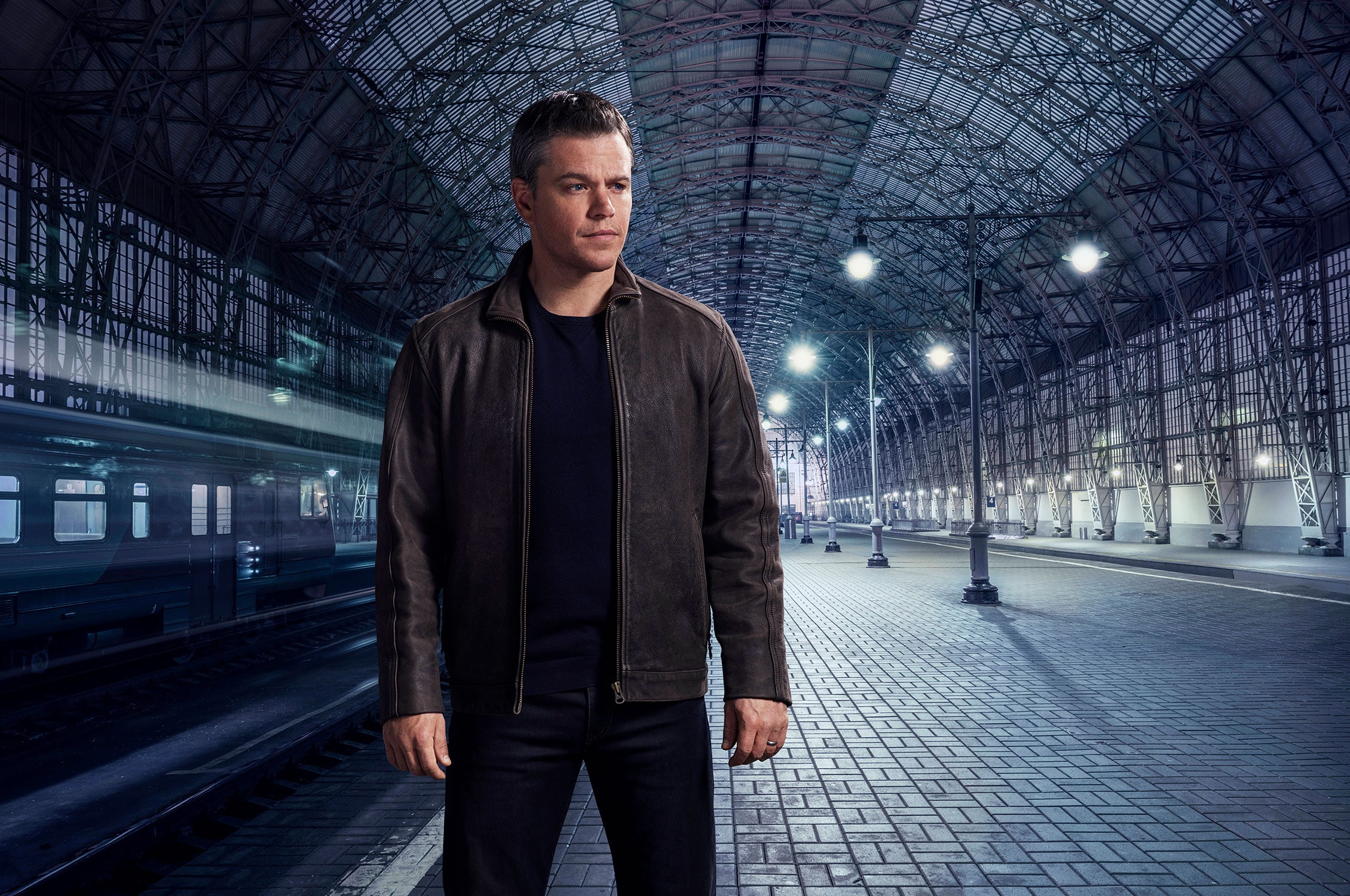 rails, actor, 1080P, Nino Munoz, for the film, railroad, Matt Damon, photoshoot, station, Jason Bourne, train, the platform, jacket, HD Wallpaper