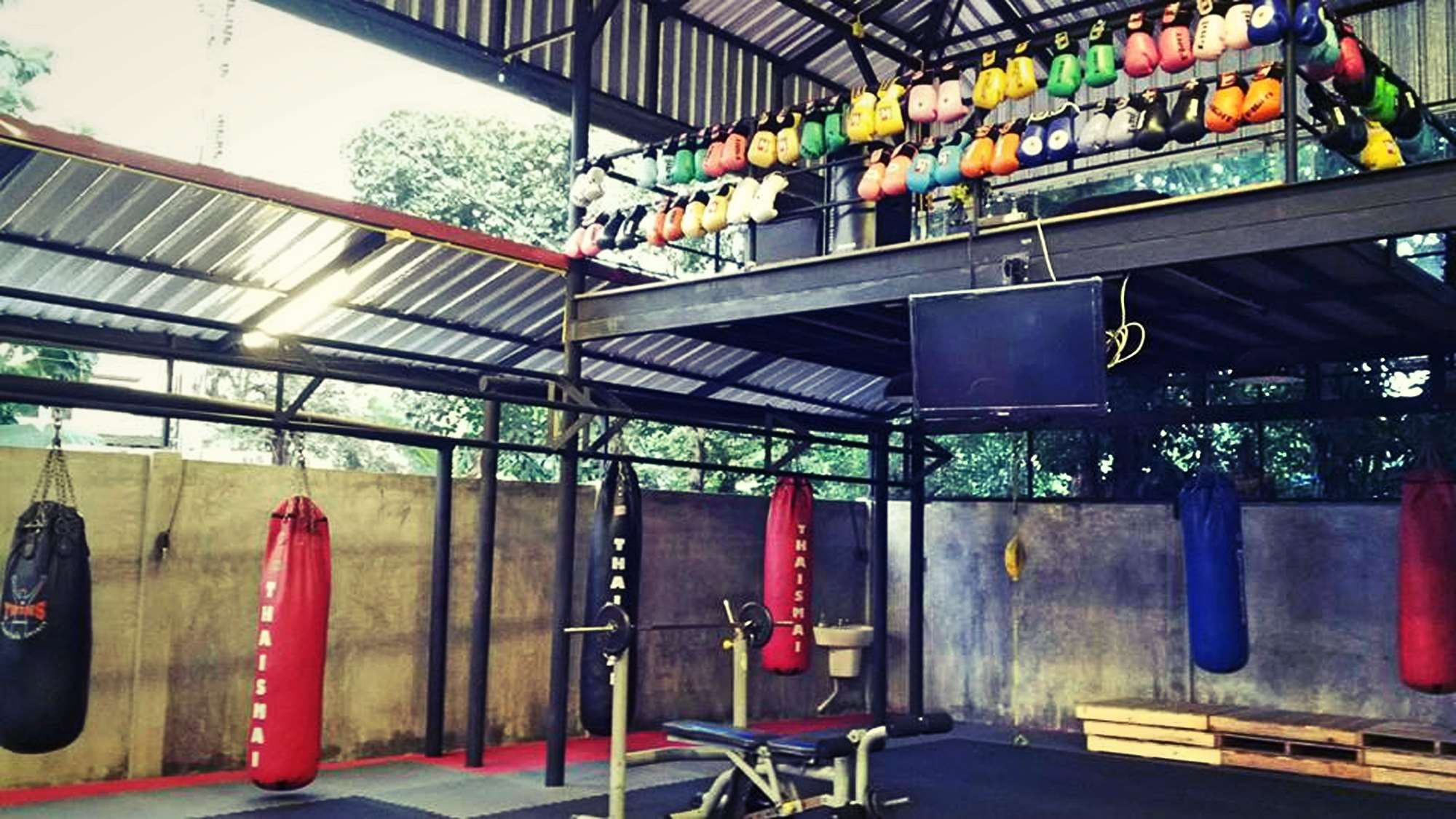 protection, large group of objects, built structure, metal, hanging, architecture, arrangement, muay thai, choice, mode of transportation, thai boxing, HD Wallpaper