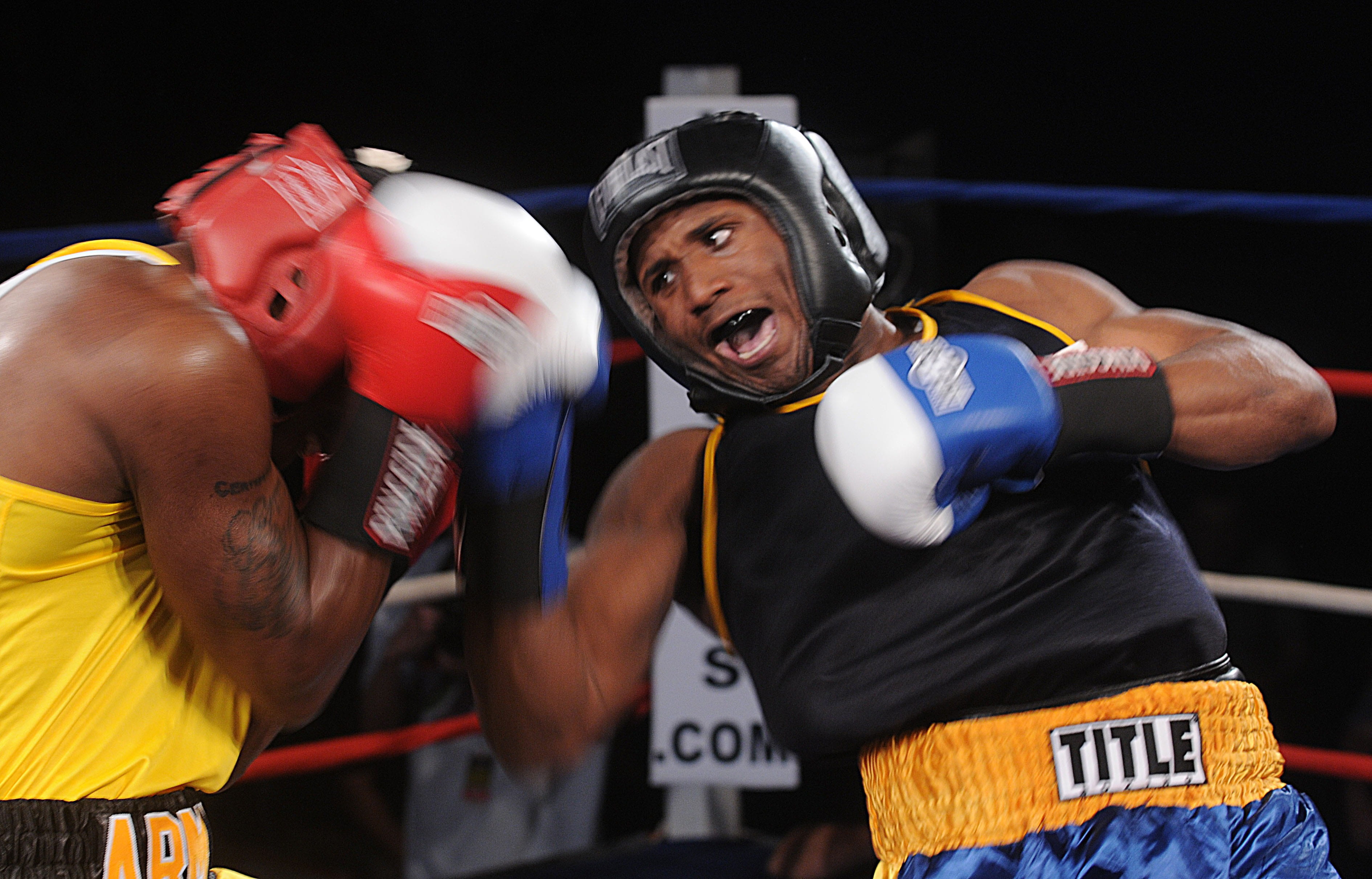 two, ring, only men, competition, sport, effort, human limb, sportsman, punching, punch, macro, boxing - sport, action, Fight, waist up, Box, Boxers, close-up, HD Wallpaper