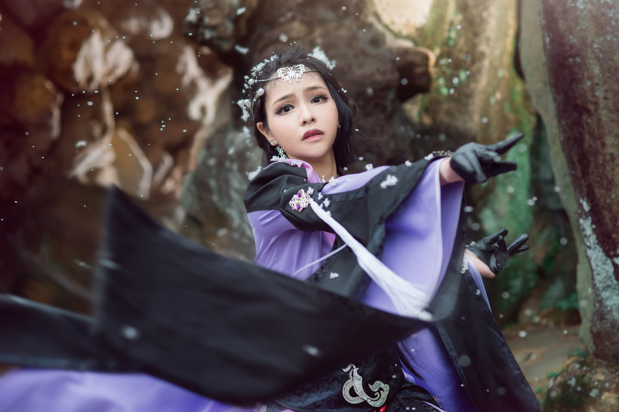 1080P, outfit, stones, kimono, purple, costume, girl, lilac, beauty, eyes, portrait, brunette, look, style, gloves, decoration, Asian, face, the wind, HD Wallpaper