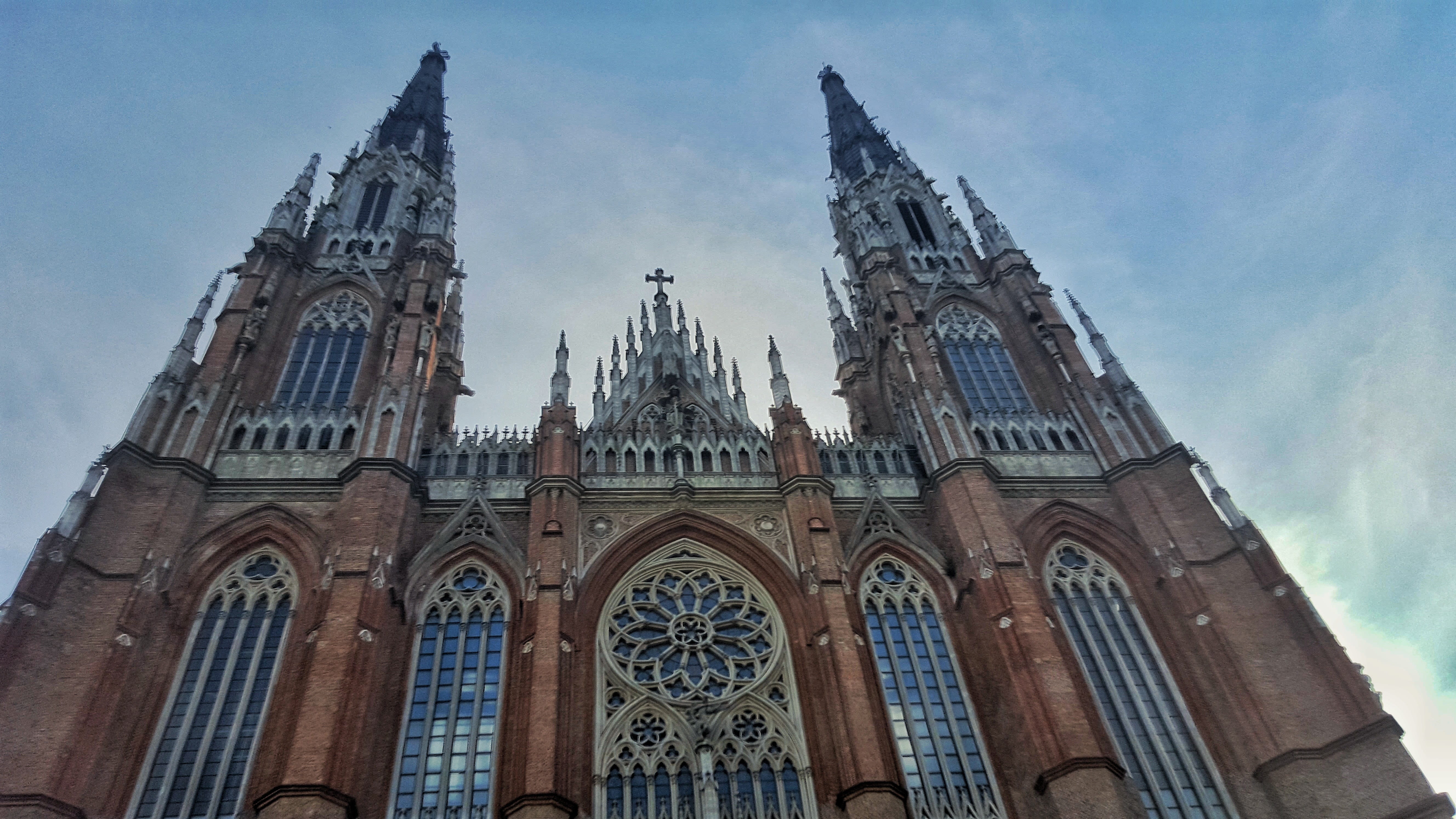 ornate, outdoors, argentina, building exterior, 5K, city, travel destinations, spirituality, catedral, religion, ghotic, history, nature, arch, old, architecture, HD Wallpaper