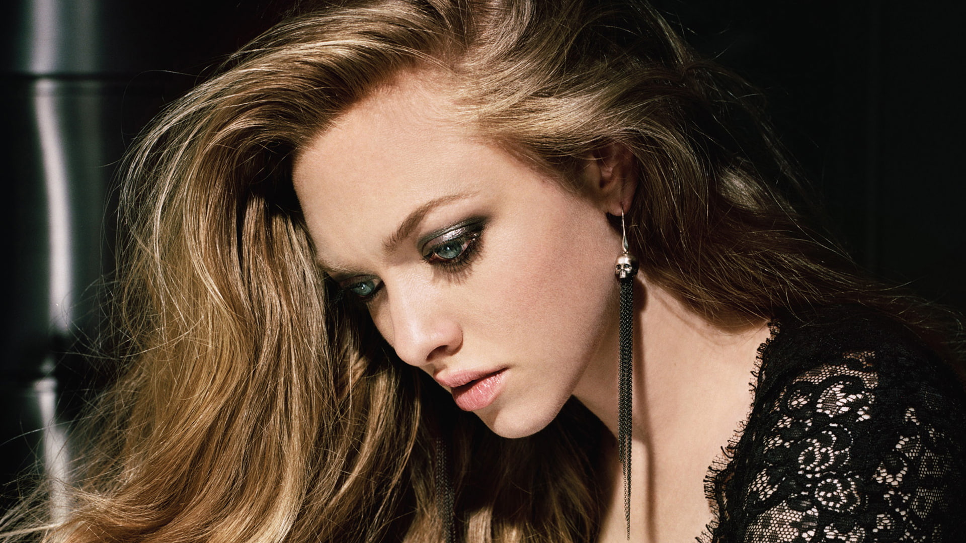 actress, Amanda Seyfried, women, pink lipstick, blue eyes, earring, brunette, 1080P, HD Wallpaper