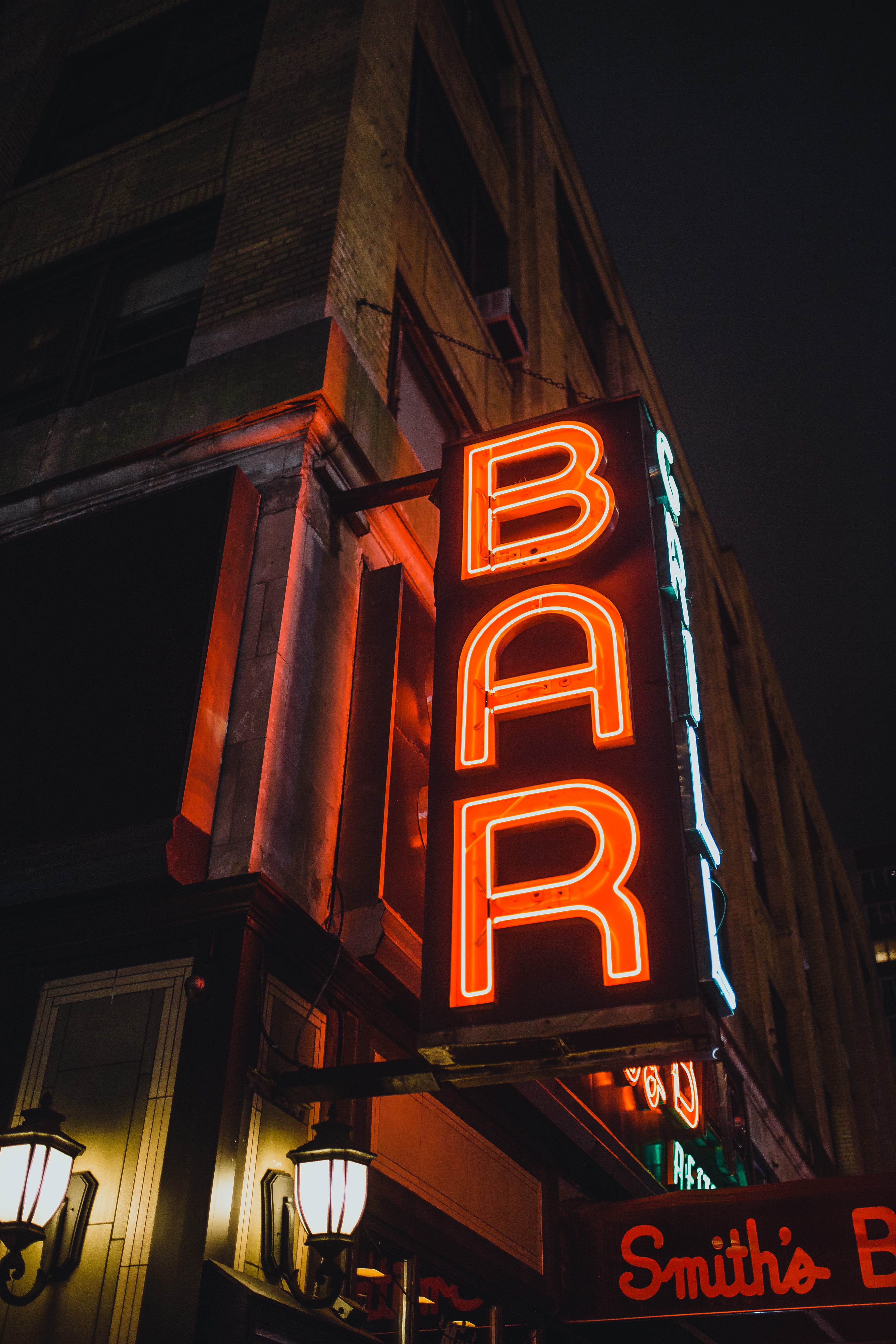 neon sign, advertisement, light, 5K, outdoors, neon lights, no people, neon, communication, wall lamps, evening, signalise, architecture, lighting equipment, Phone HD Wallpaper