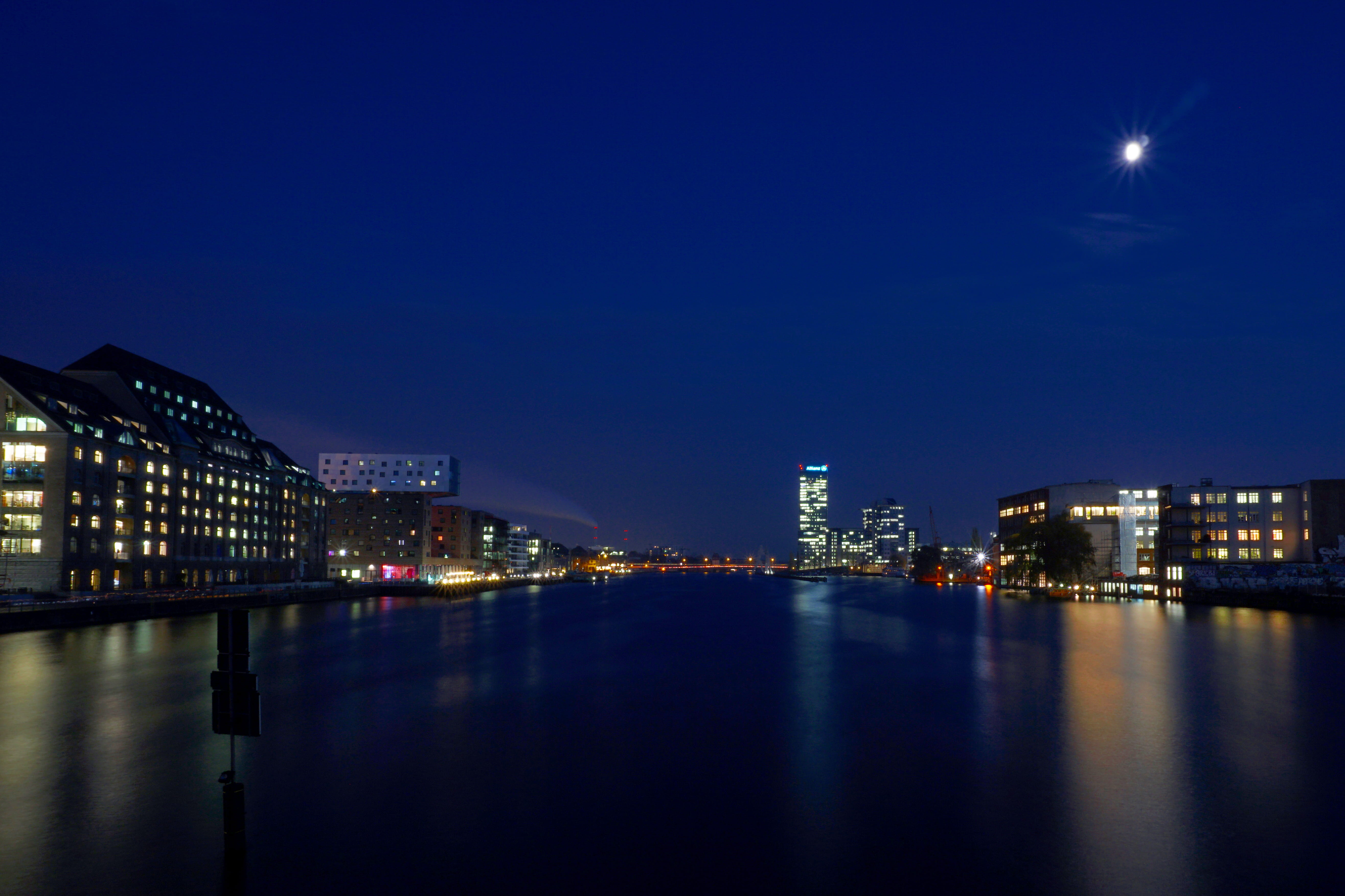 architecture, friedrichshain, treptower, cityscape, media-spree, moon, skyscraper, reflection, full moon, bridge, modern, building exterior, 5K, colorfull, HD Wallpaper