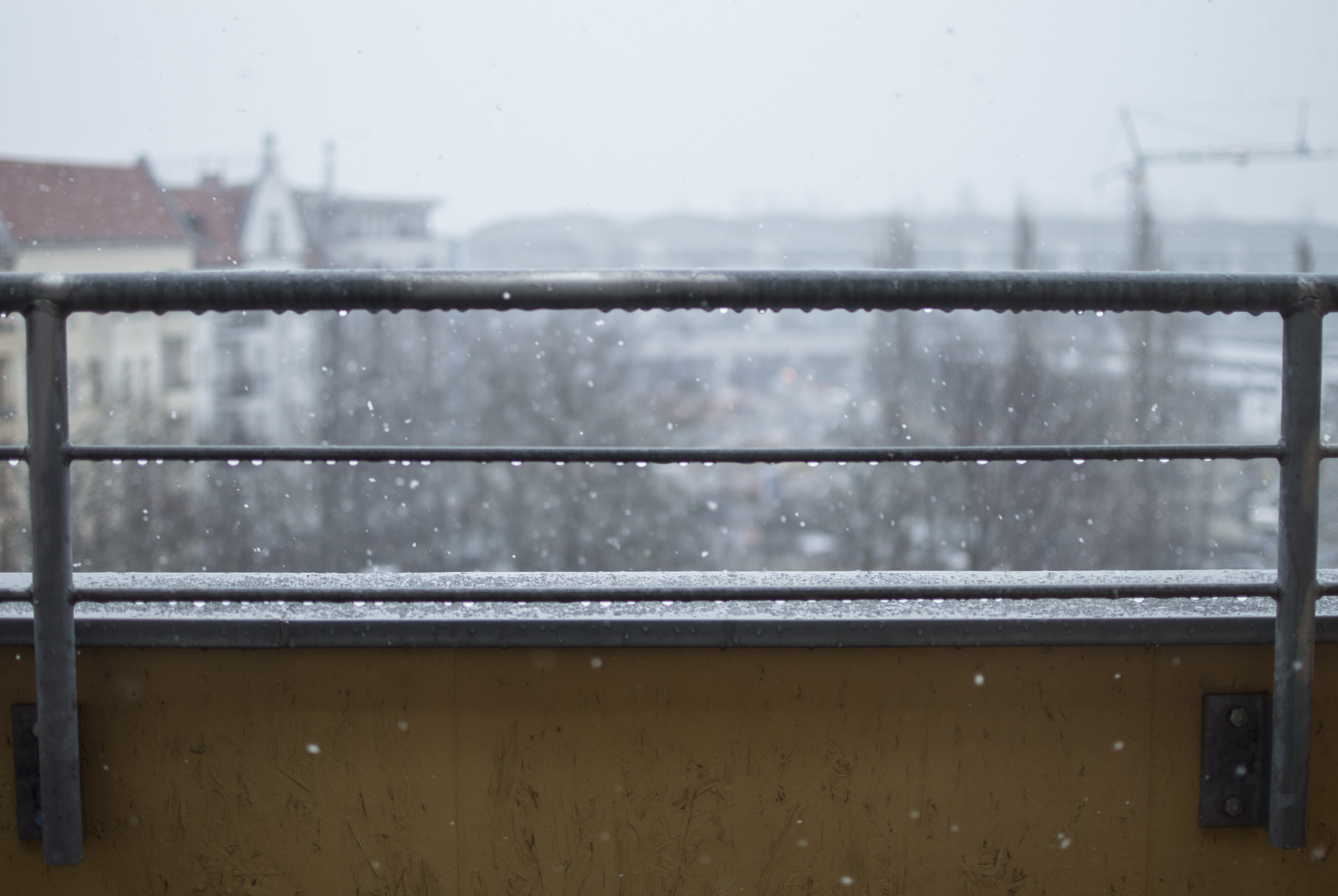 winter, nature, water, germany, waterdrops, architecture, 5K, ice, rain, droplets, blue, friedrichshain, wet, no people, transparent, built structure, HD Wallpaper