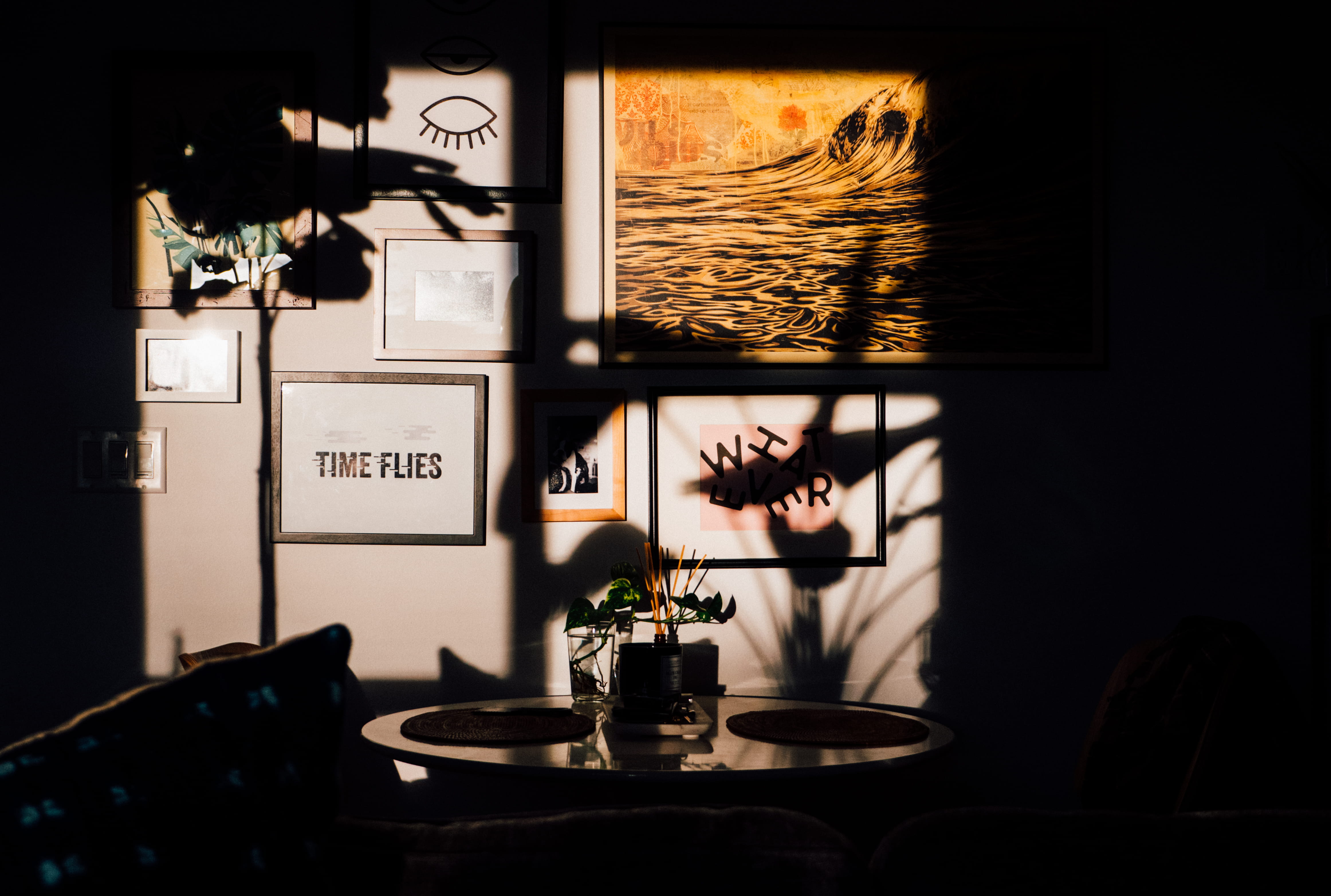 electric lamp, glass, room, apartment, indoors, cafeteria, glass - material, no people, meal, advertisement, lighting equipment, food court, shadows, furniture, HD Wallpaper