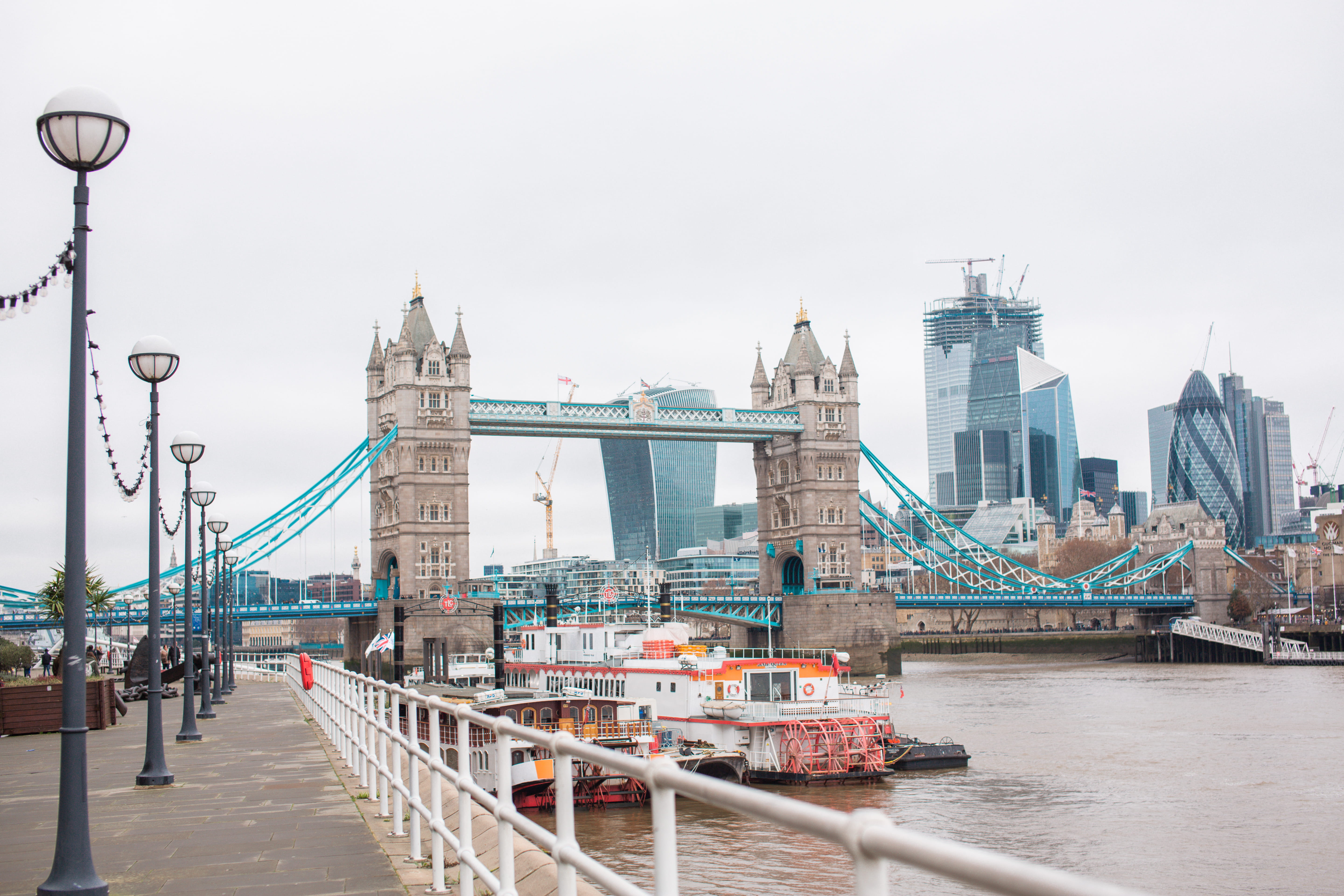 vessel, outdoors, cityscape, tower, london, skyscraper, ferry, nature, city, watercraft, port, bridge, metropolis, water, built structure, building, river, HD Wallpaper
