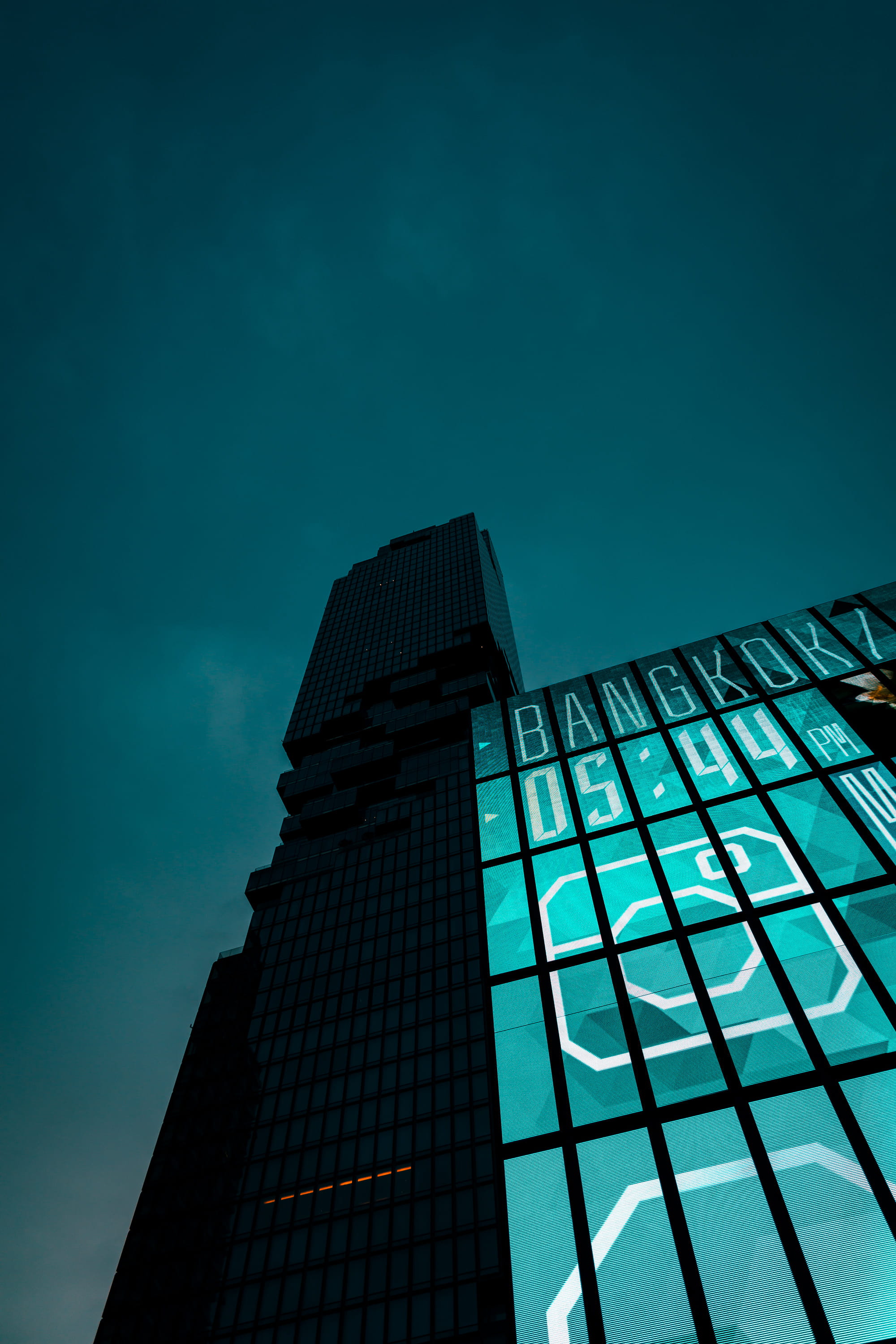 architecture, town, blue, nature, handrail, glass - material, built structure, banister, building, 2K, cloud - sky, silhouette, building exterior, king power mahanakhon, Phone HD Wallpaper