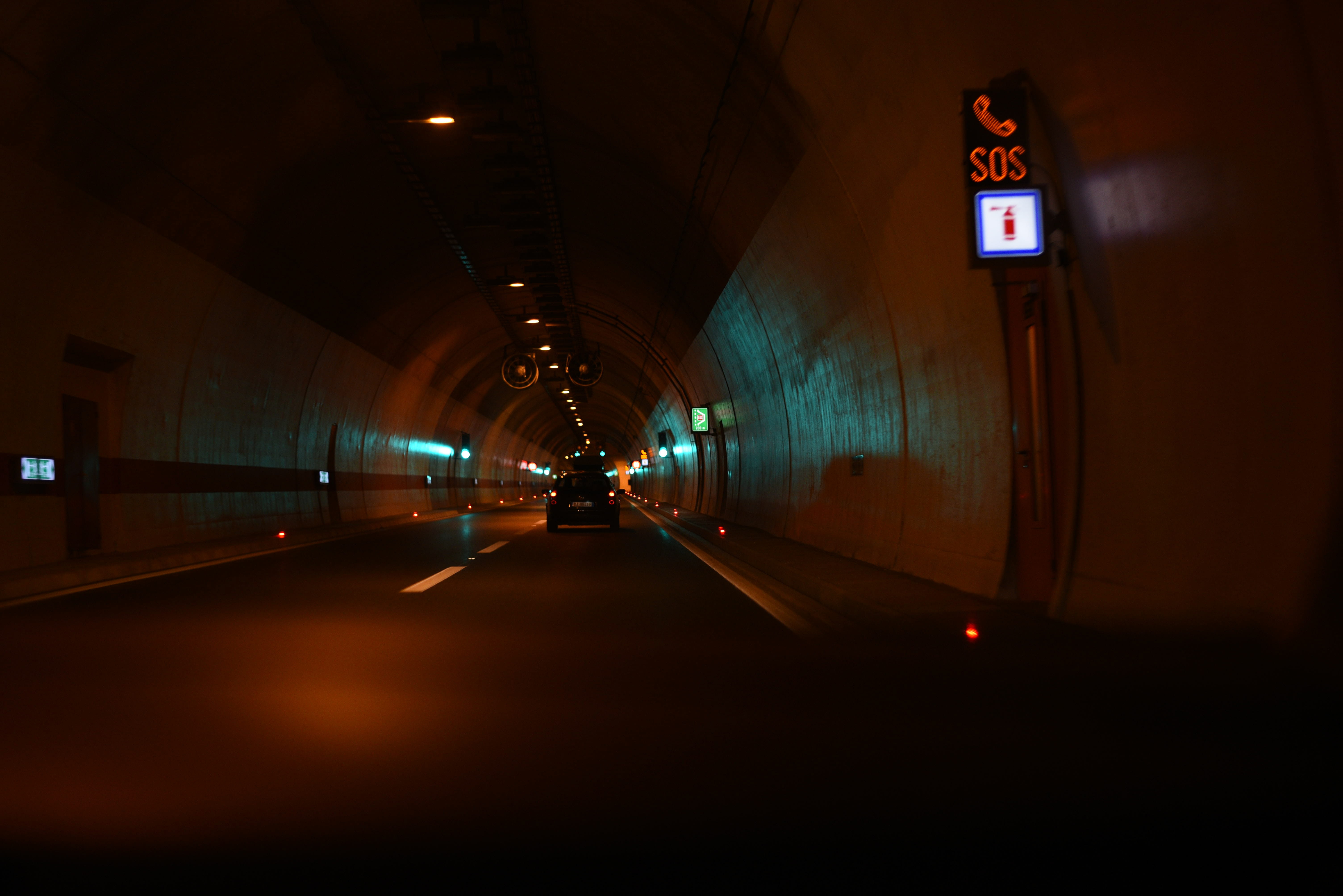no people, tunnel, subway system, ceiling, diminishing perspective, road, lights, communication, vehicles, empty, light at the end of the tunnel, urban, HD Wallpaper