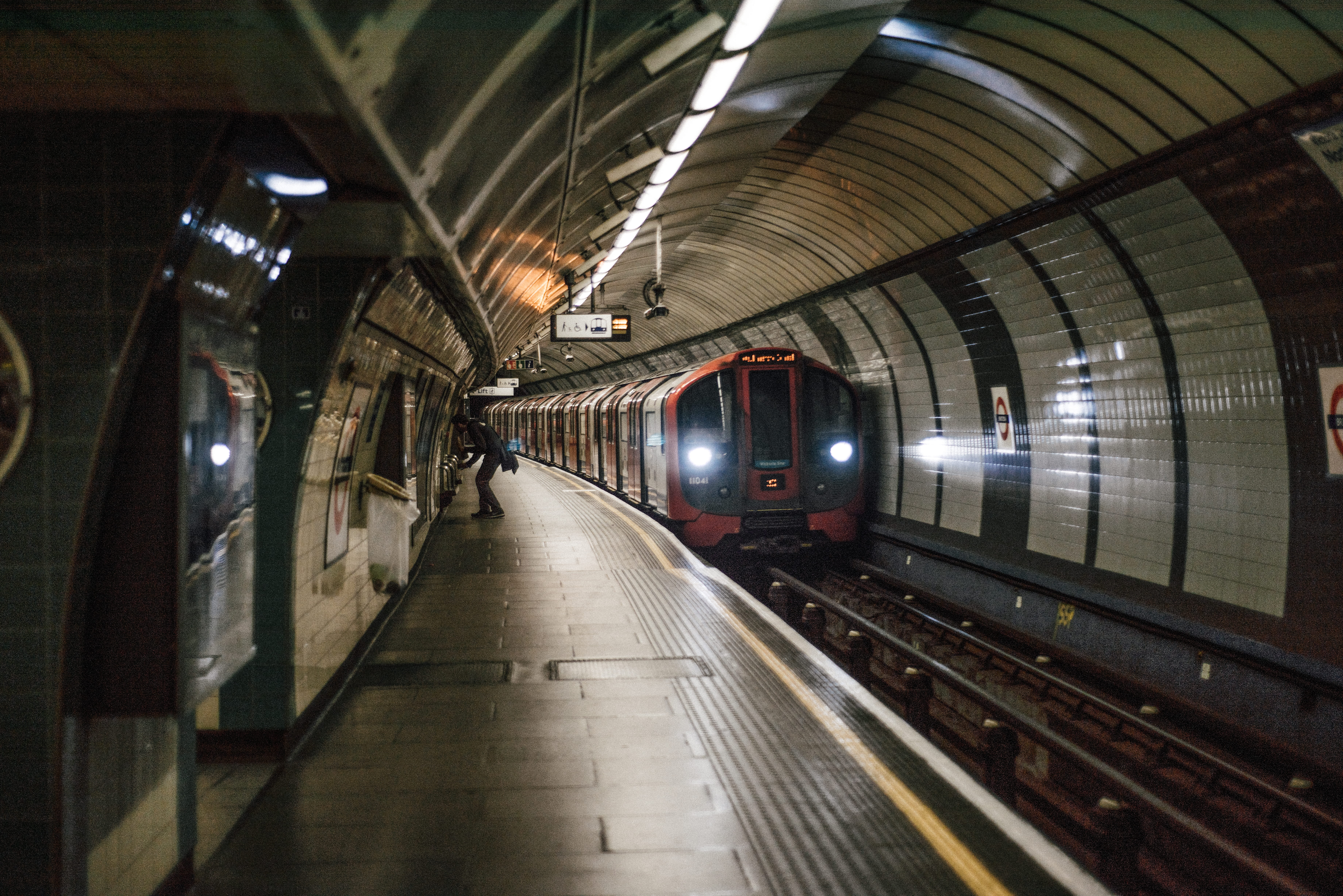fluorescent light, underground station, illuminated, station, subway system, architecture, rail transportation, tunnel, train - vehicle, train track, lights, HD Wallpaper