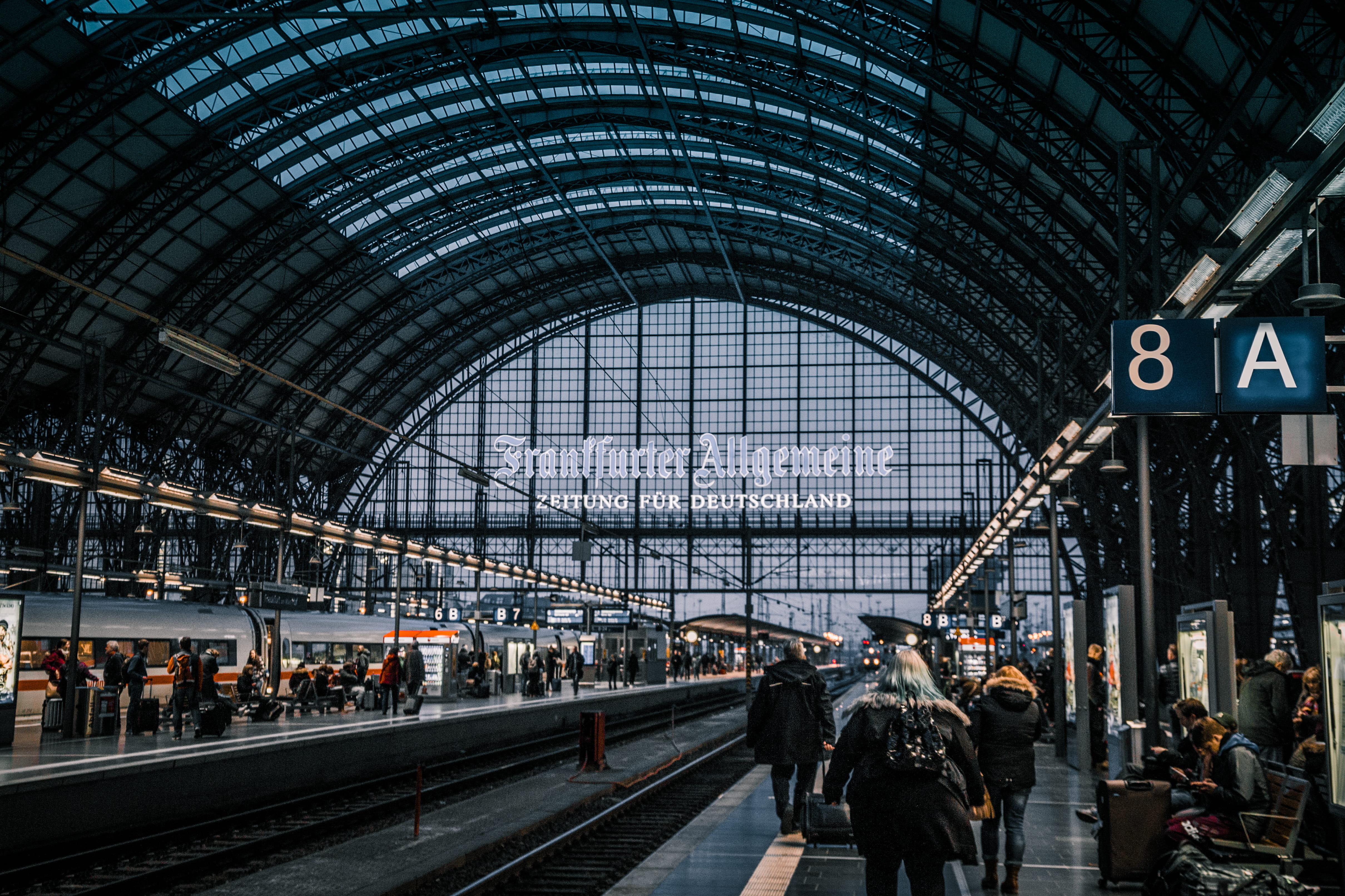 group of people, arch, building, transportation, railroad station platform, railroad station, urban, travel, track, architecture, outdoors, mode of transportation, HD Wallpaper