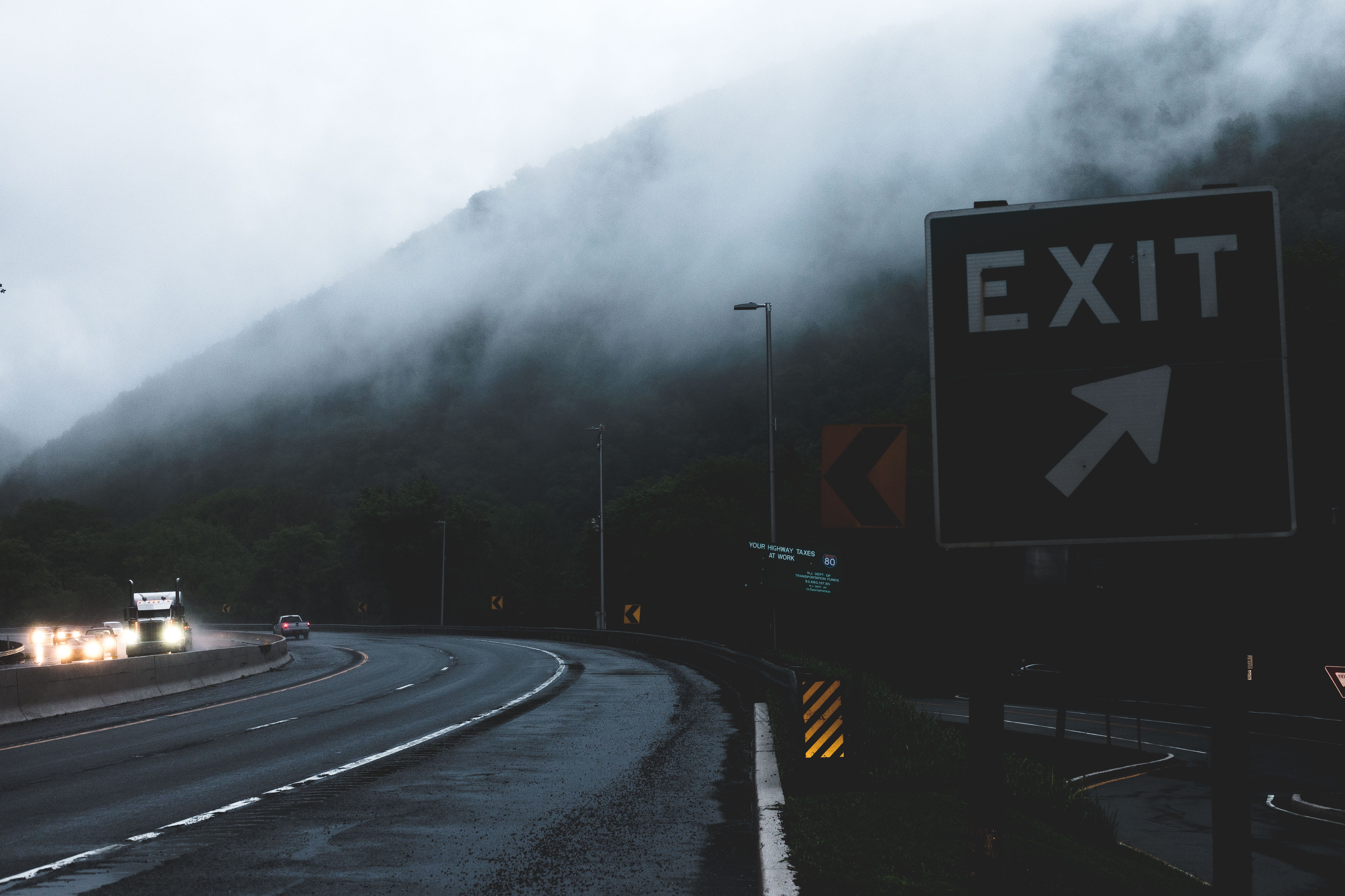 visibility, foggy, no people, weather, nature, mist, road sign, white, transportation system, signage, traffic, black, auto racing, mode of transportation, HD Wallpaper