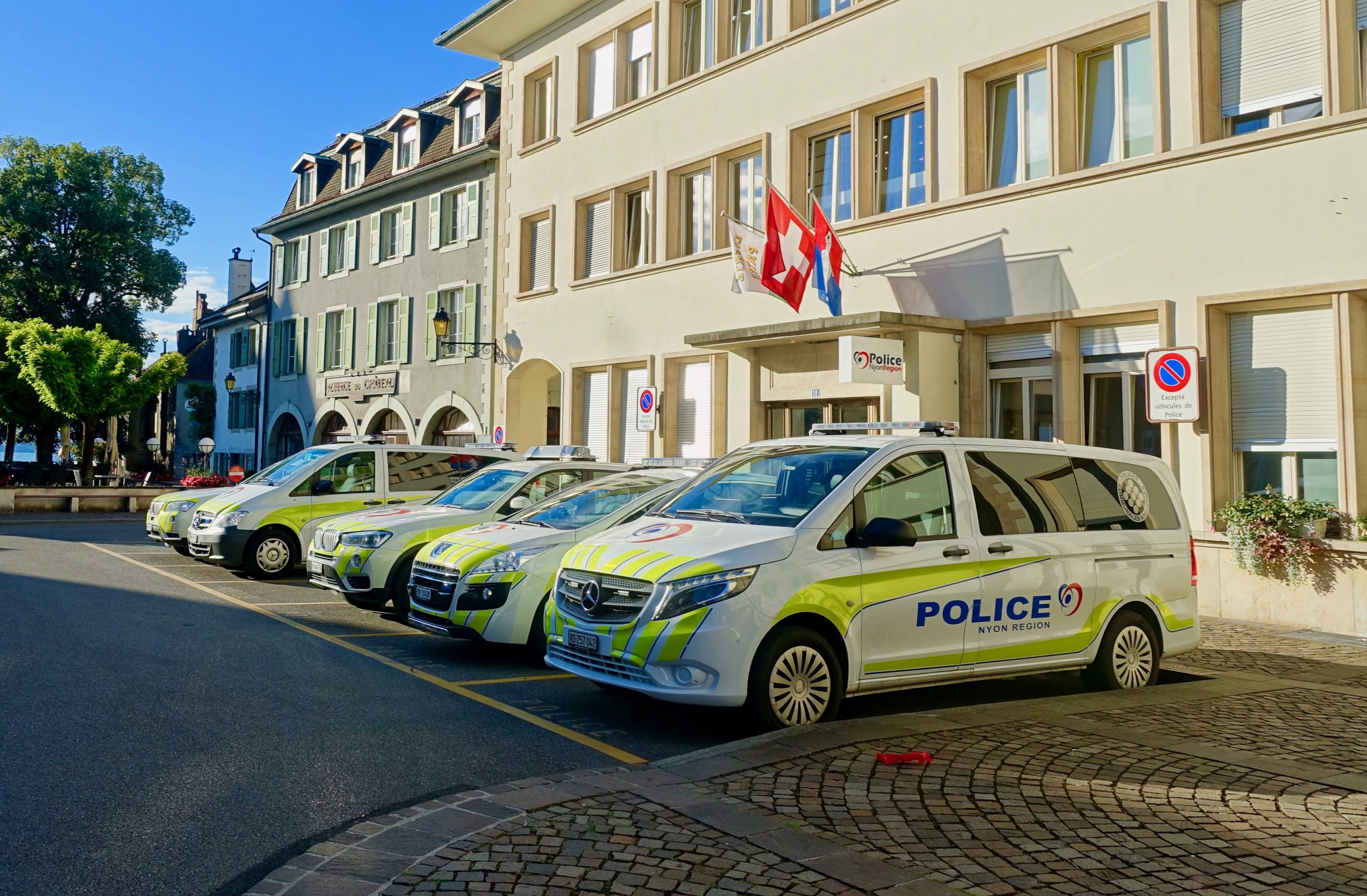 transportation, constabulary, outdoors, land vehicle, no people, law, mode of transportation, street, architecture, government, day, security, protect, HD Wallpaper