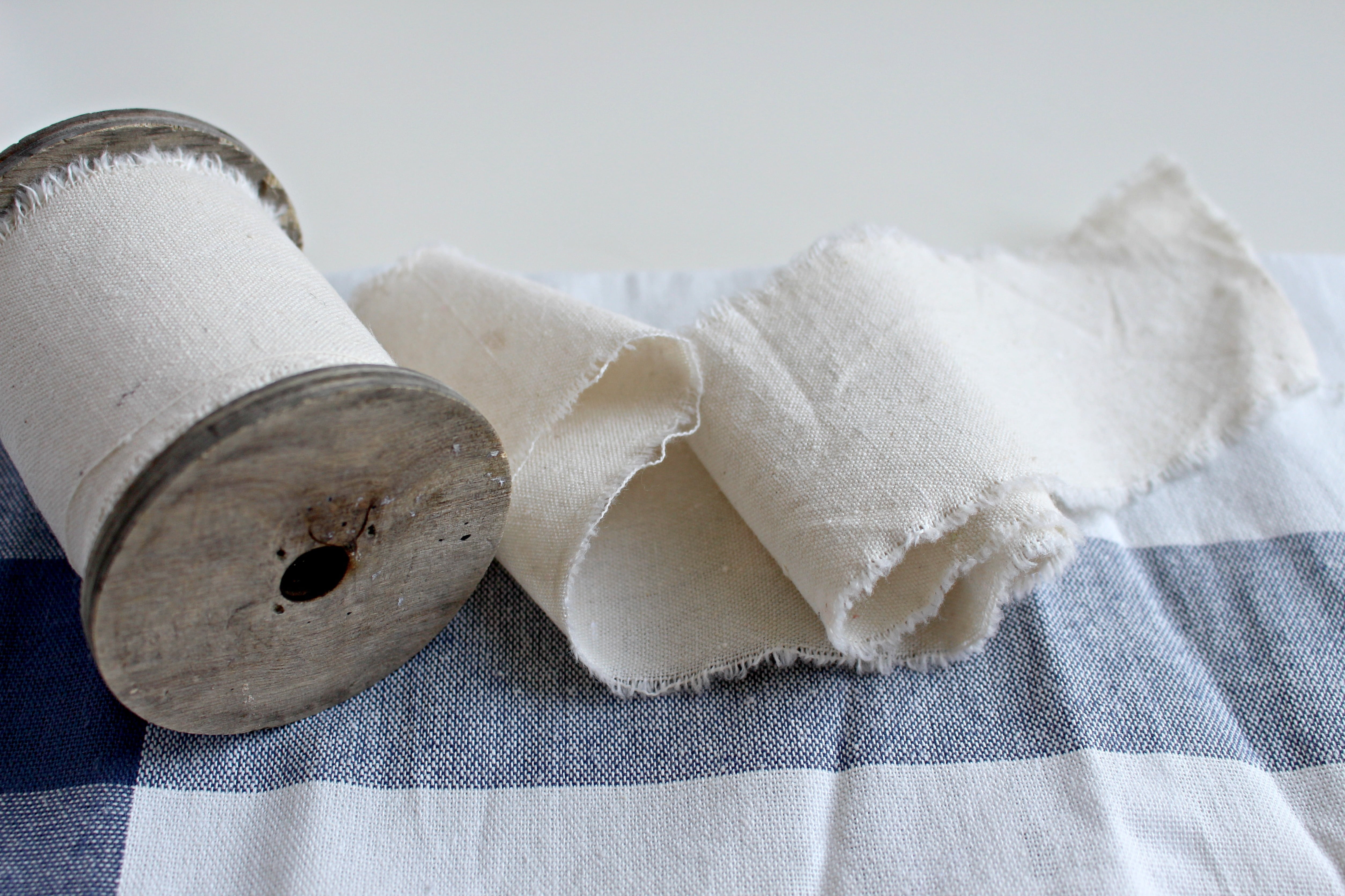 coil, material, food, cotton cloth, white background, fabric, textile, sew, day, white, towel, 4K, fiber, man made, schneider, roll, cut out, freshness, HD Wallpaper