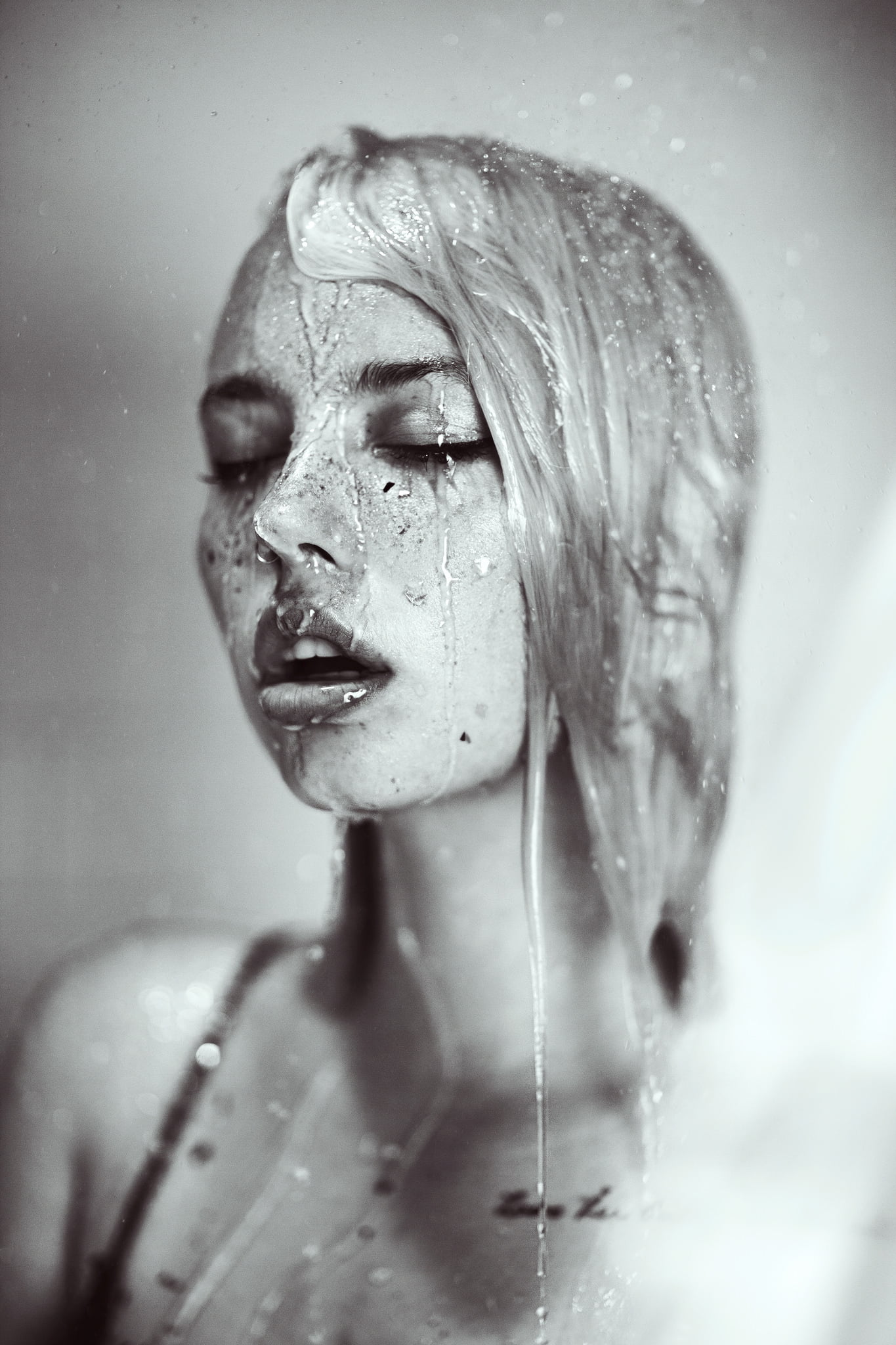 drop, wet, portrait, creativity, headshot, closed eyes, women indoors, open mouth, beauty, monochrome, human face, indoors, human body part, water, body part, Phone HD Wallpaper