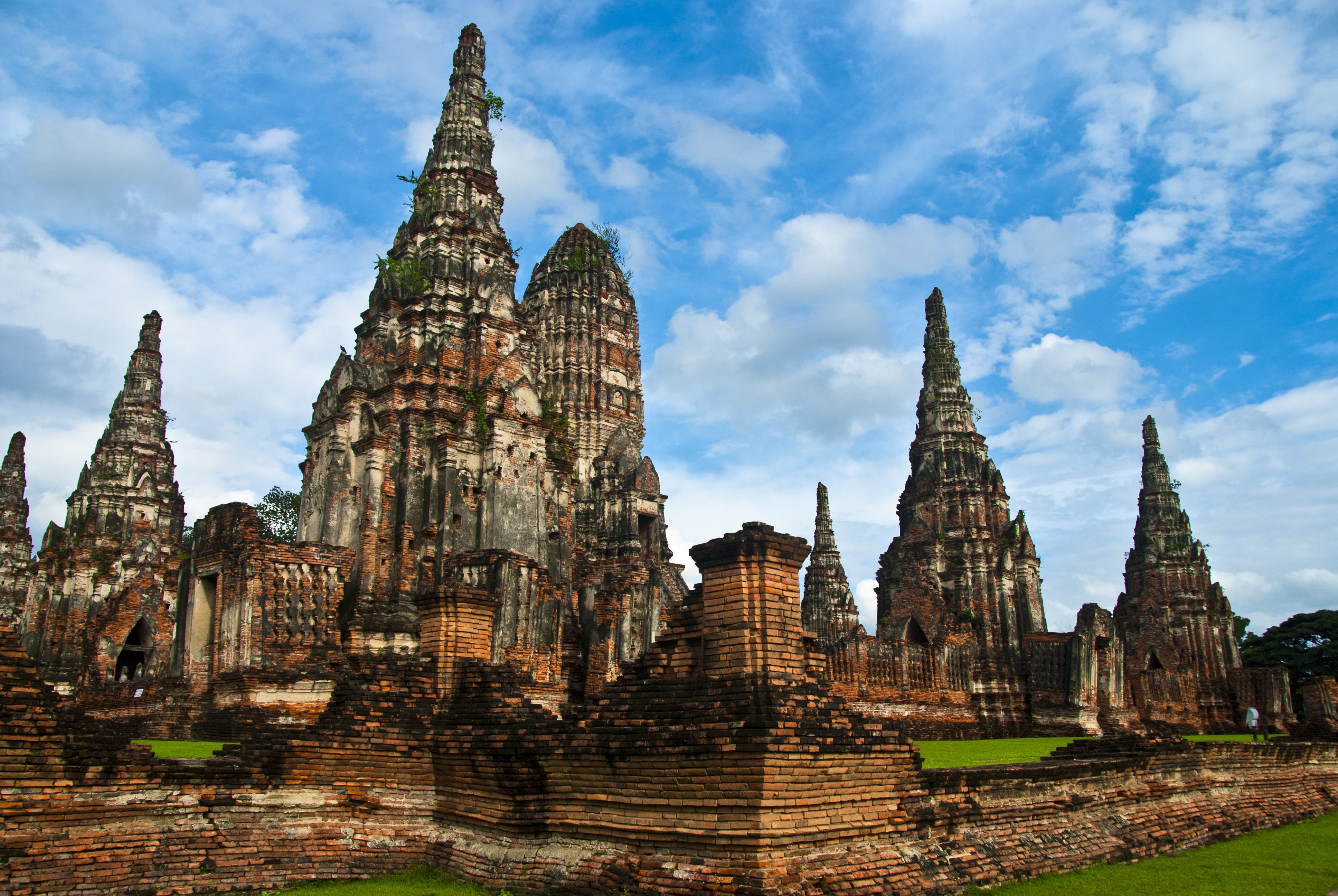 day, religion, Asia, ancient civilization, Prayer, sky, buddha, Travel, Thailand, built structure, temple - Building, belief, old, wat, building exterior, HD Wallpaper