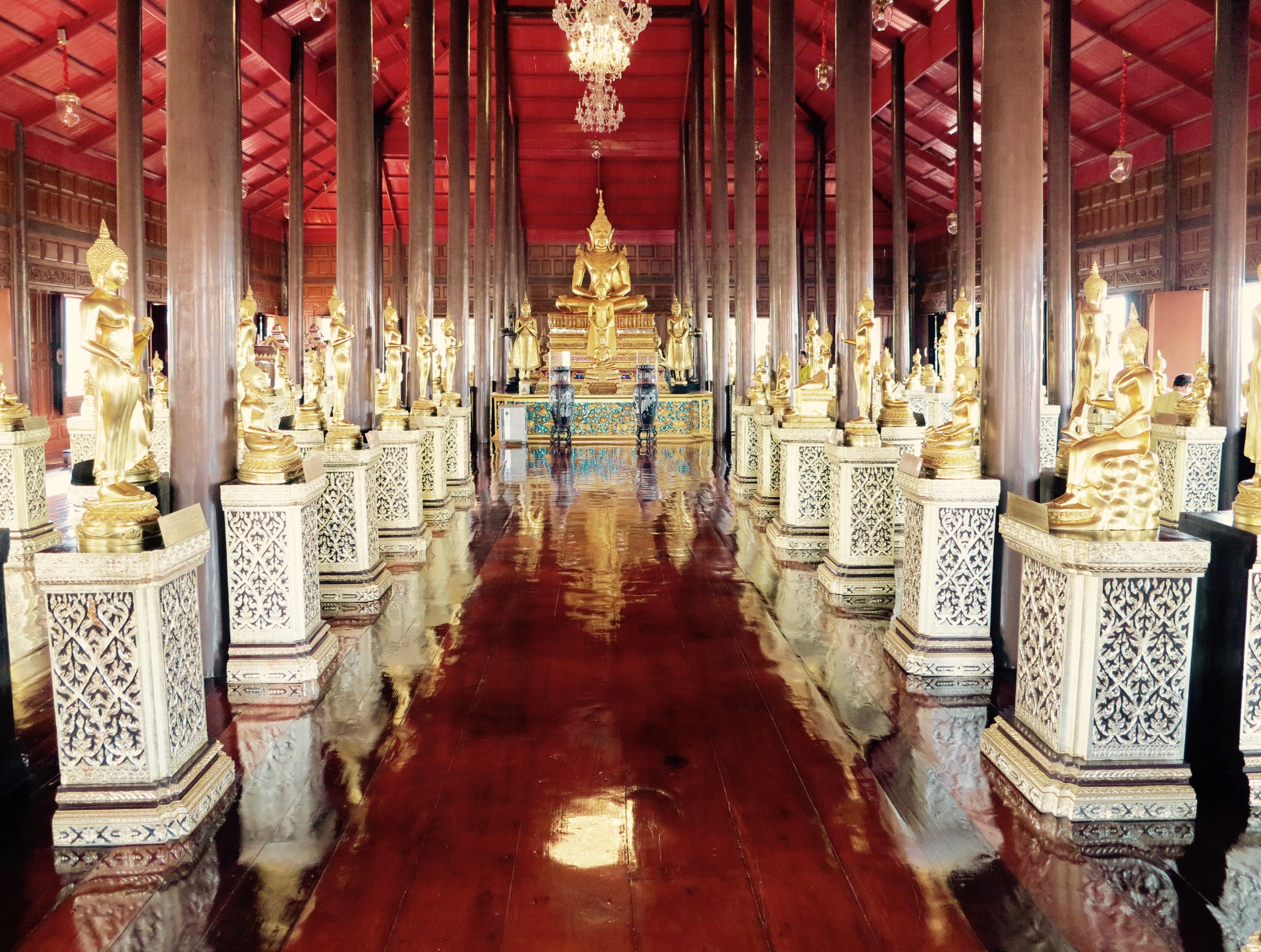 wat, the past, figure, ornate, faith, buddhism, statue, belief, buddhist, bangkok, temple, red, indoors, history, 4K, empty, the way forward, palace, travel destinations, HD Wallpaper