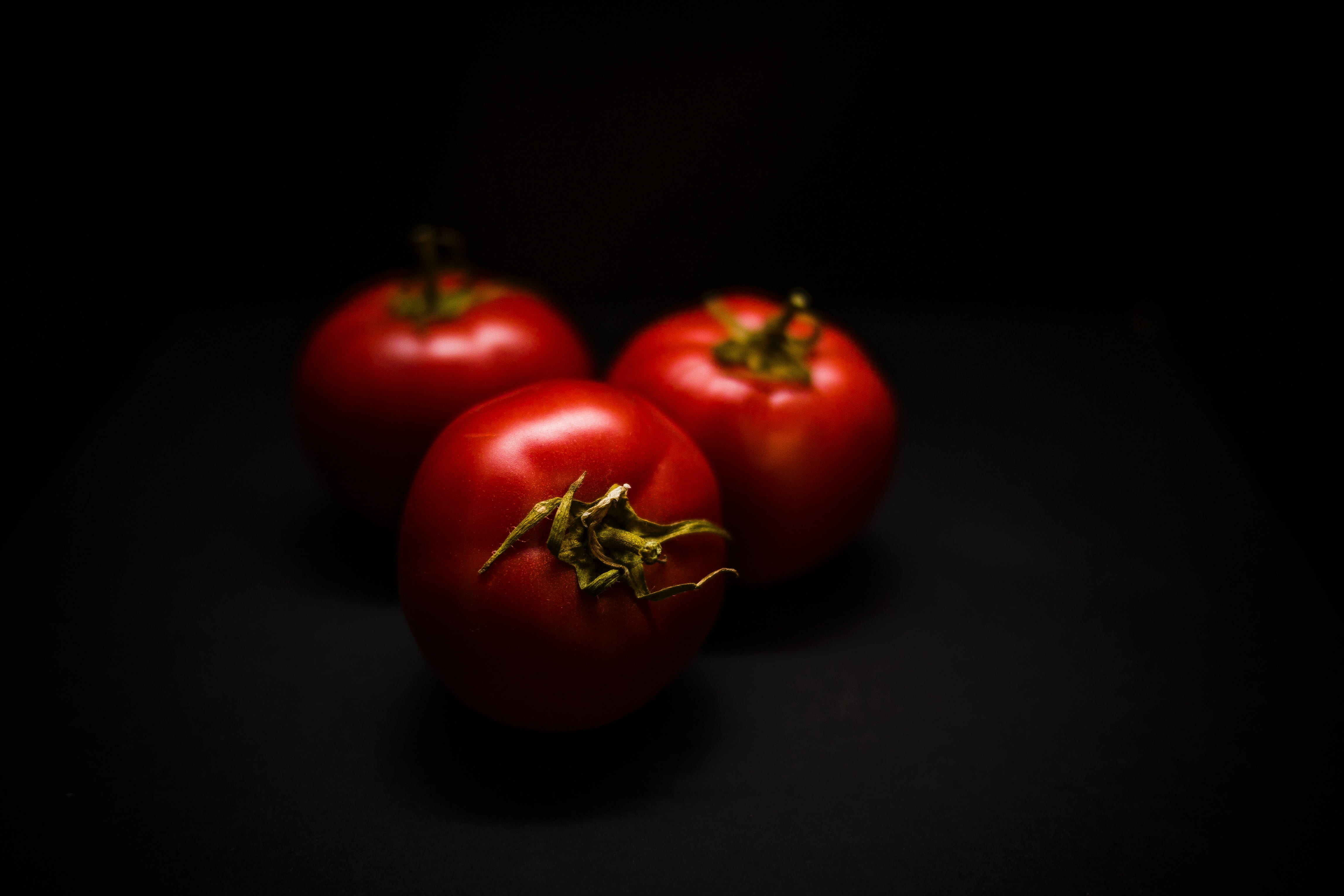 cut out, food and drink, healthy eating, freshness, tomato, black background, close-up, dark, red, 4K, ingredients, ripe, small group of objects, vegetables, HD Wallpaper