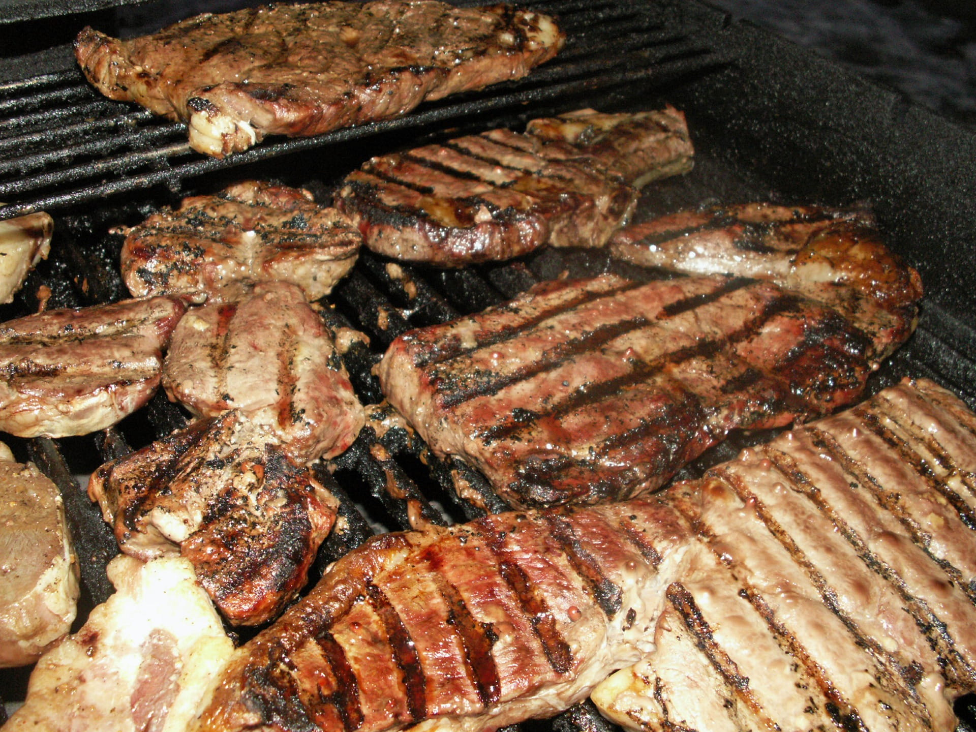 wellbeing, cooking, mignon, rare, sliced, indoors, temptation, heat - temperature, rib, lean, catering, barbecue, bbq, eat, Steaks, no people, healthy, HD Wallpaper