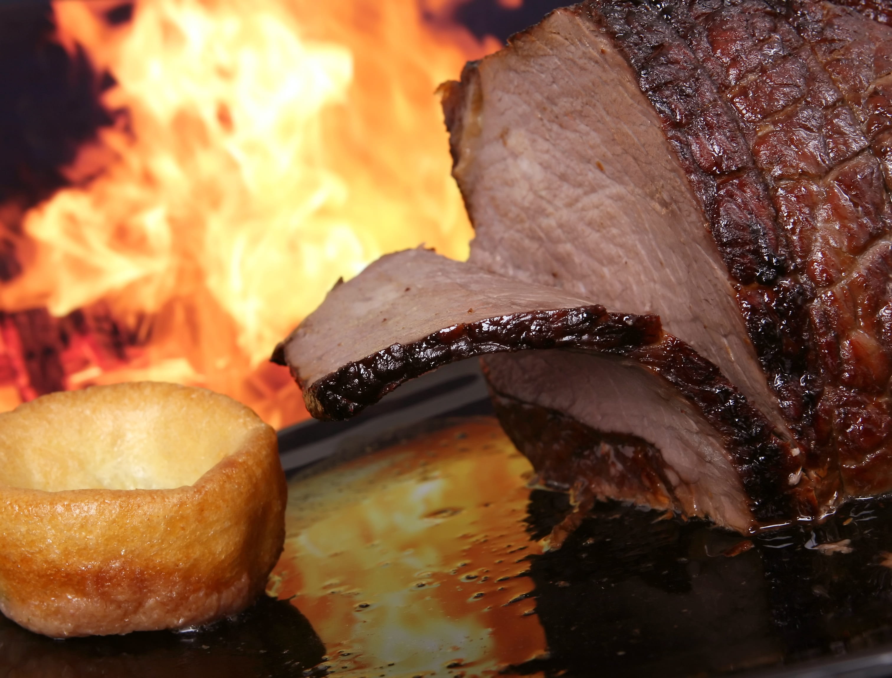 meat, bbq, no people, orange, pastry, temptation, flaming, red, pudding, slice, venison, heat - temperature, british, fire - natural phenomenon, colorful, HD Wallpaper