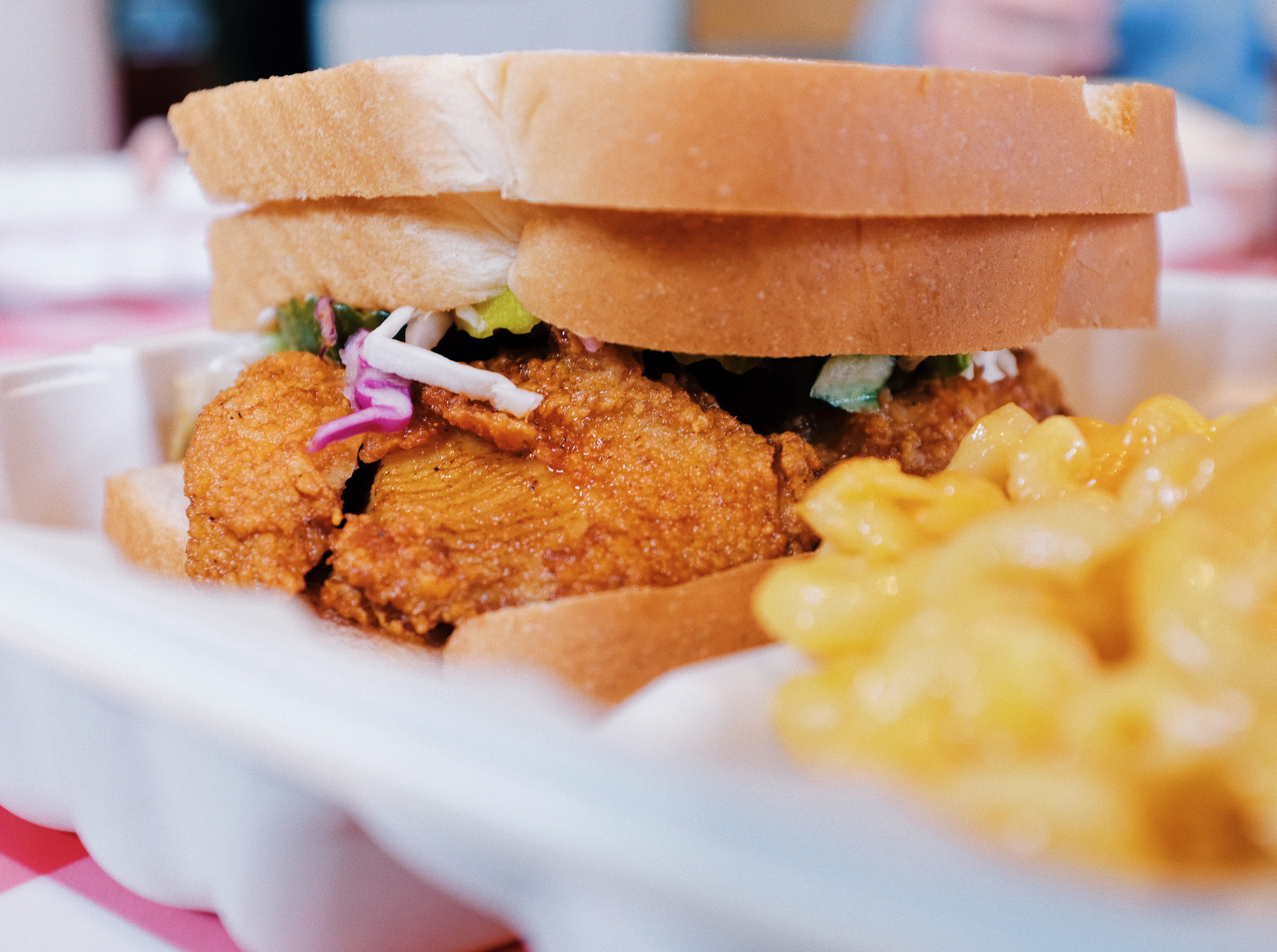 snack, indoors, meal, cheese, selective focus, columbus, mac n cheese, cornbread, united states, white bread, cole slaw, food, unhealthy eating, sandwich, HD Wallpaper