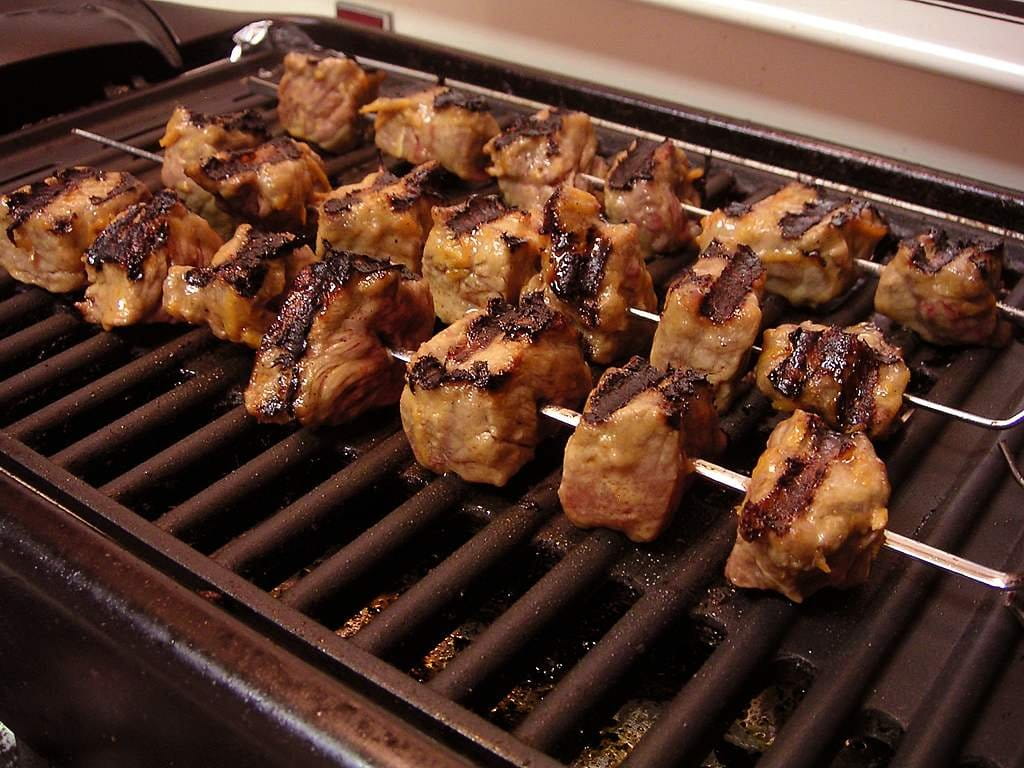 480P, temptation, grilled, high angle view, heat - temperature, white meat, barbecue, pork, indoors, close-up, snack, hot, electric grill, chicken, shish kebab, HD Wallpaper
