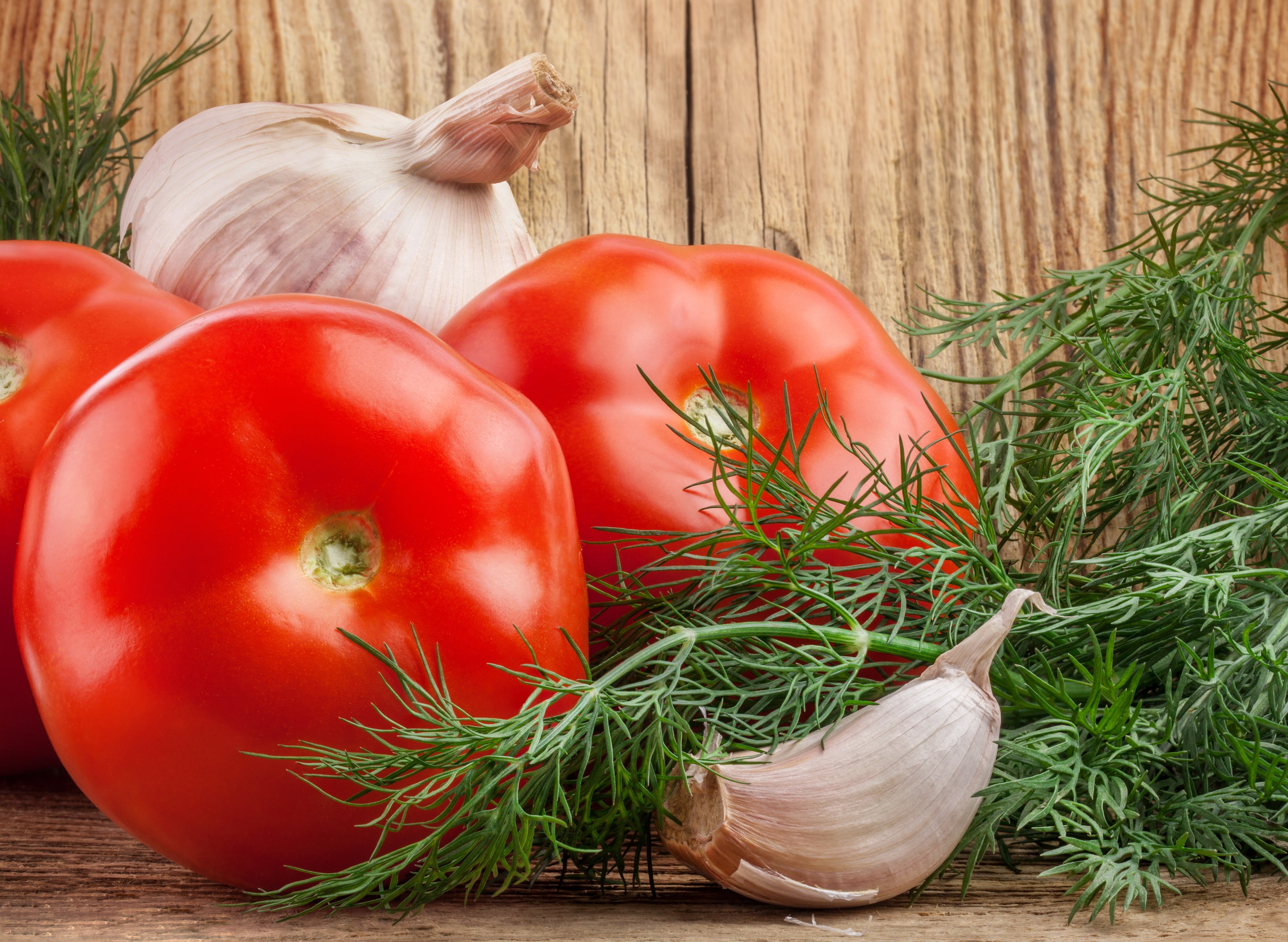 food And Drink, 4K, meal, tomatoes, indoors, pepper - Vegetable, organic, dieting, no People, gourmet, vegetarian Food, backgrounds, healthy Eating, red, HD Wallpaper